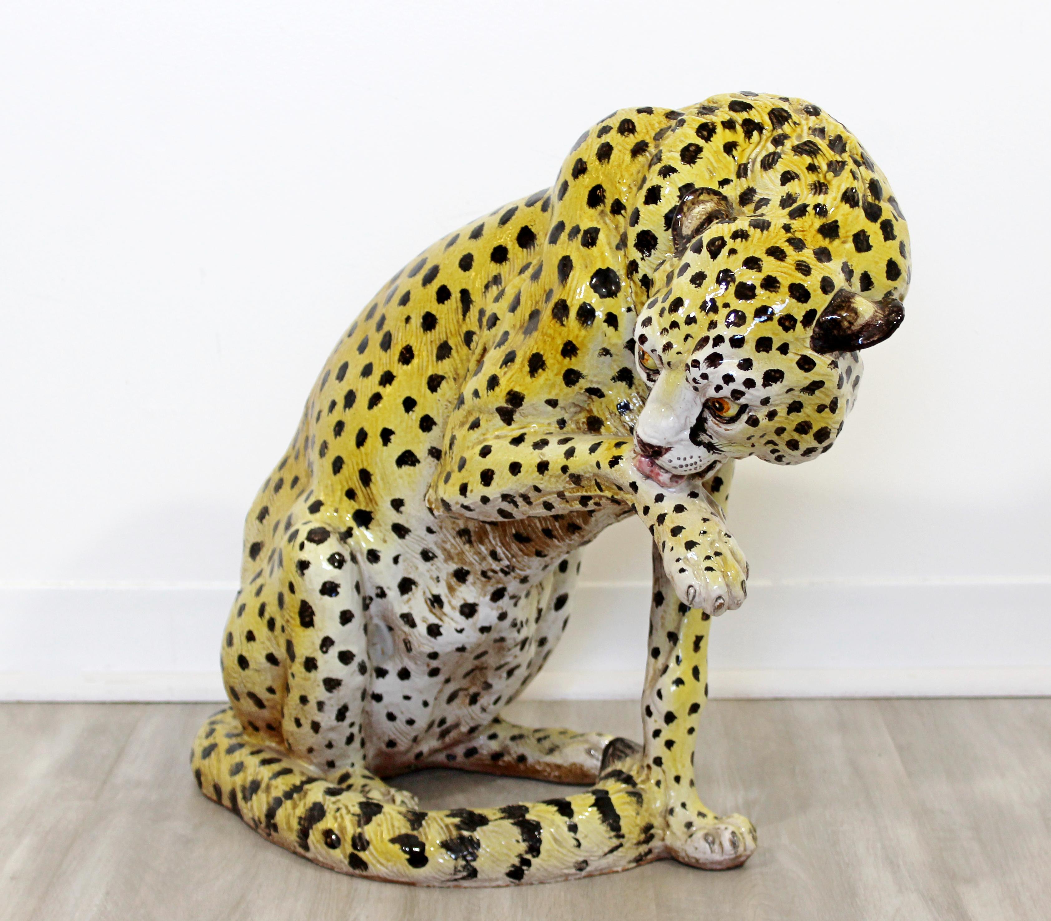 Mid-Century Modern Large Porcelain Cheetah Leopard Floor Sculpture, Italy, 1970s In Good Condition In Keego Harbor, MI
