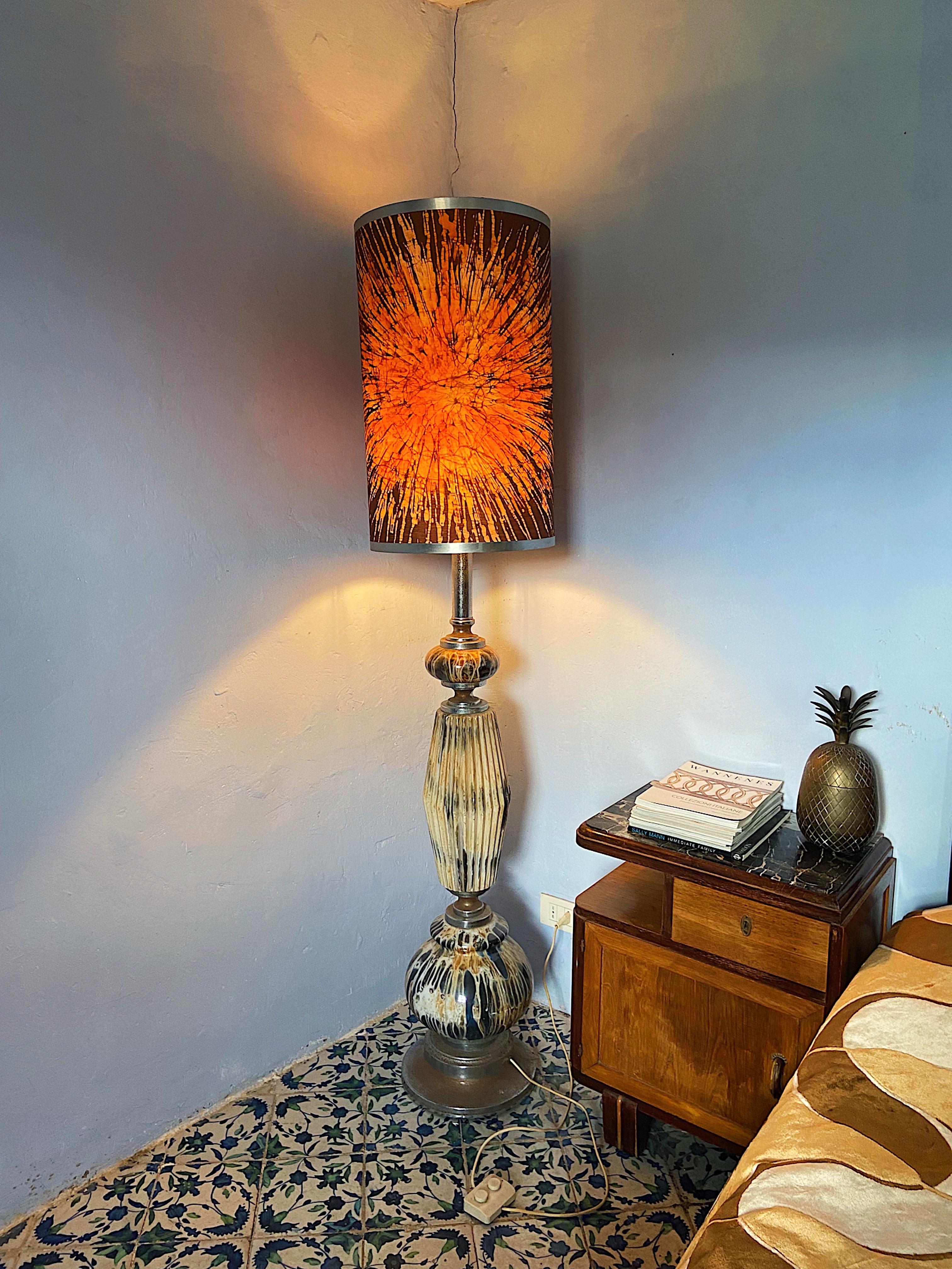 Italian Mid-Century Modern Large Psychedelic Batik Patterned Glass Floor Light For Sale