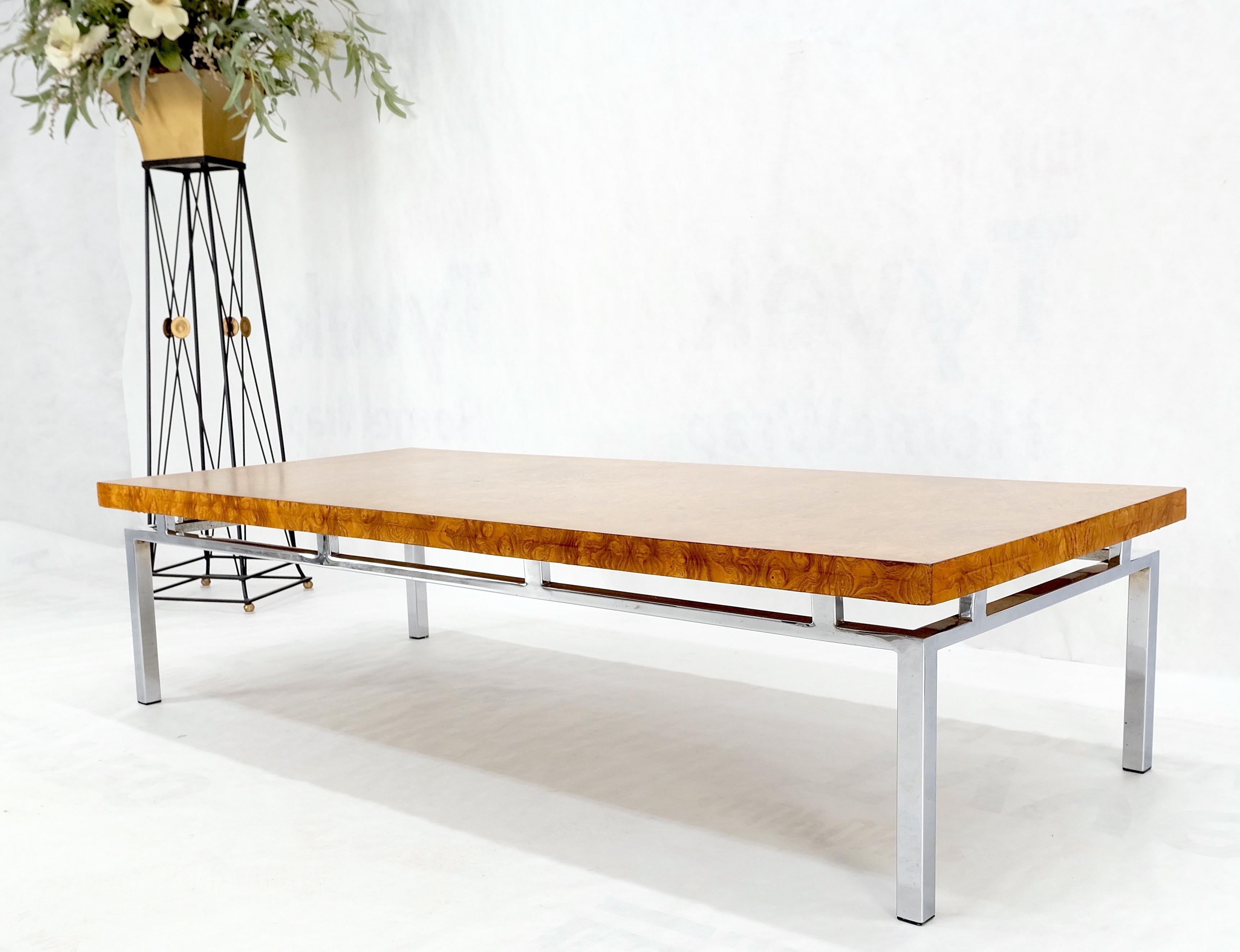 Grande table basse rectangulaire en ronce de bois chromée mi-siècle moderne MINT ! en vente 1