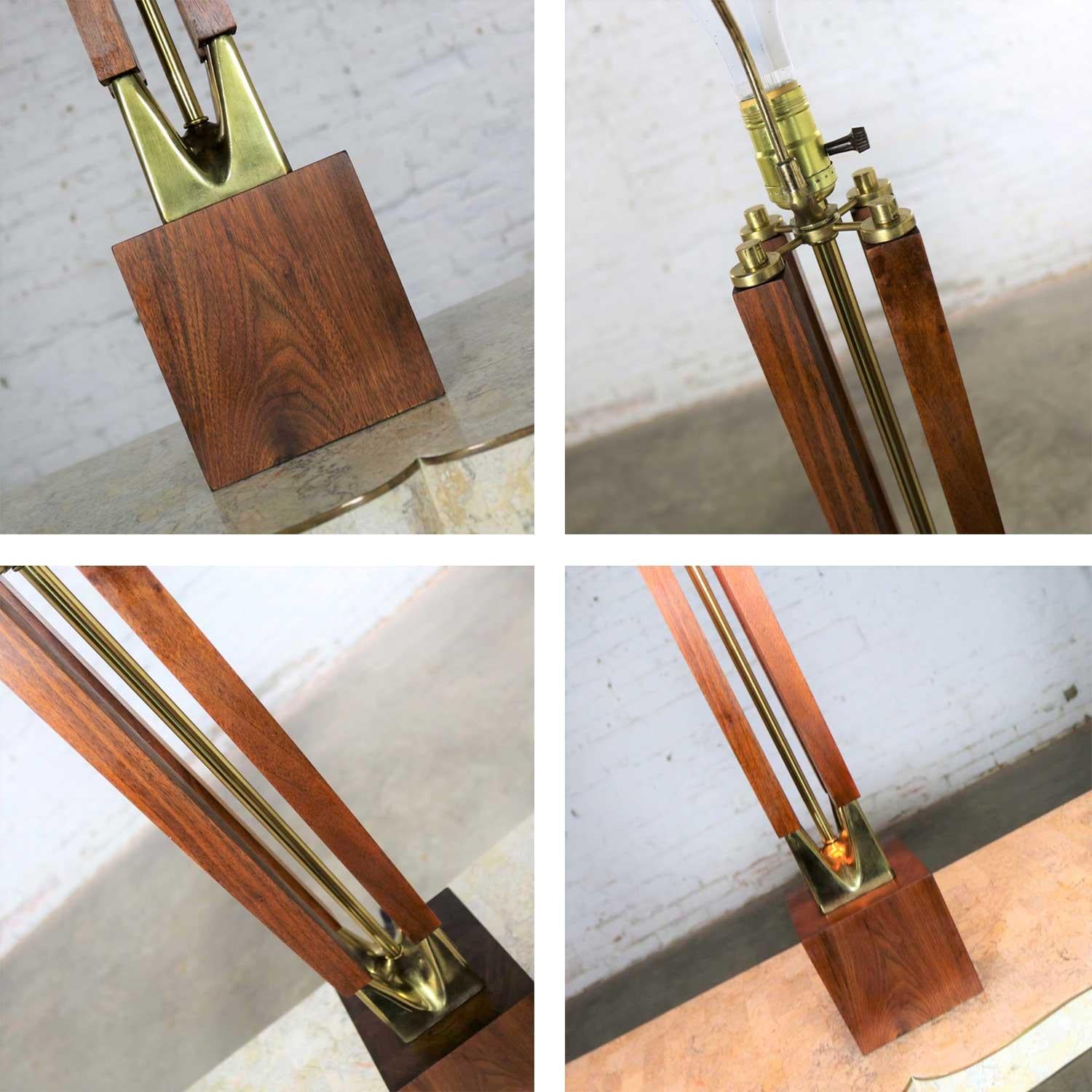 Mid-Century Modern Large Scale Walnut & Brass Lamp Attributed to Laurel Lamp Mfg For Sale 8