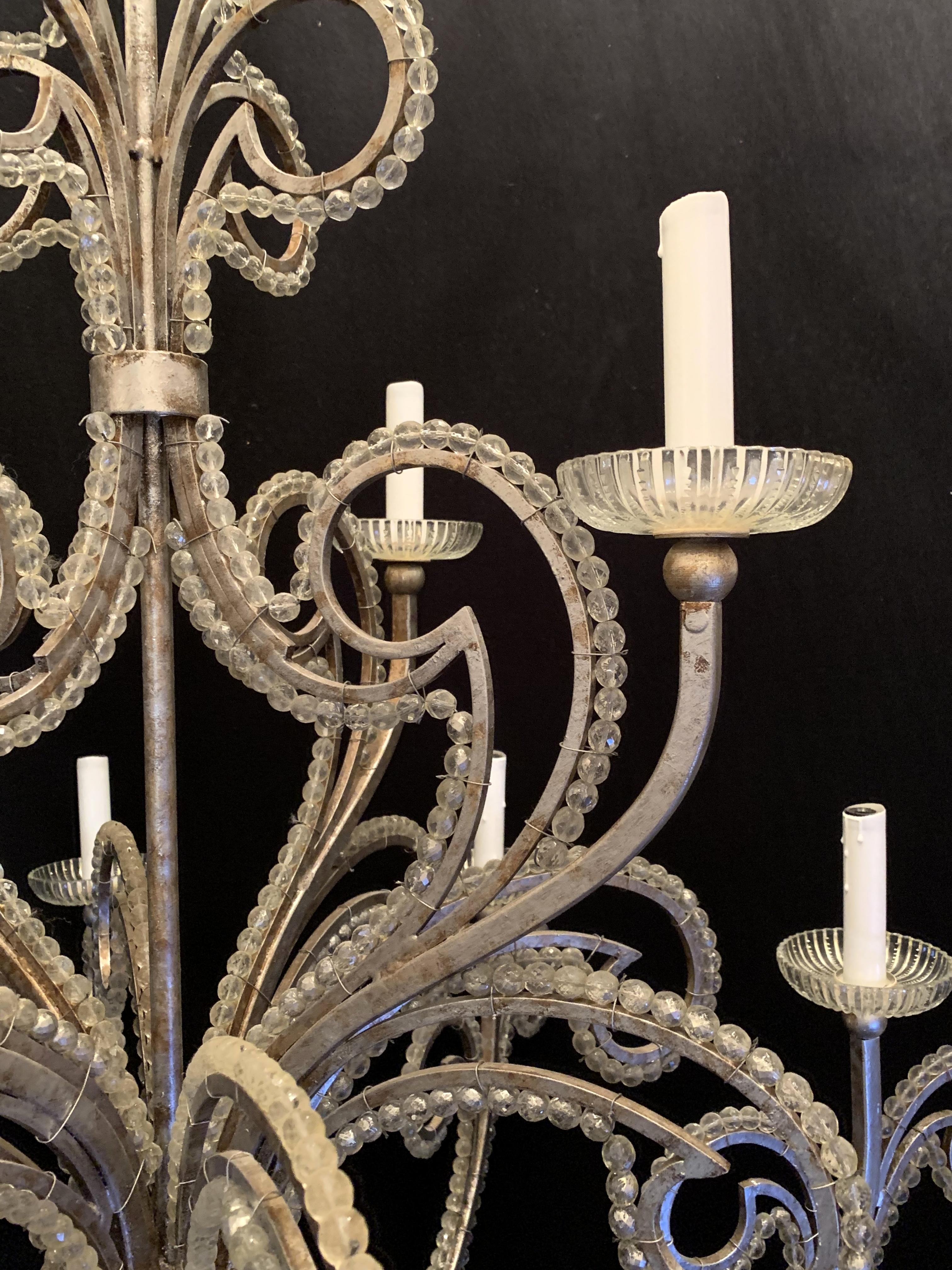 Feuille d'argent Lustre Baguès moderne du milieu du siècle Grand lustre en perles de cristal Silver Leaf à 12 lumières en vente