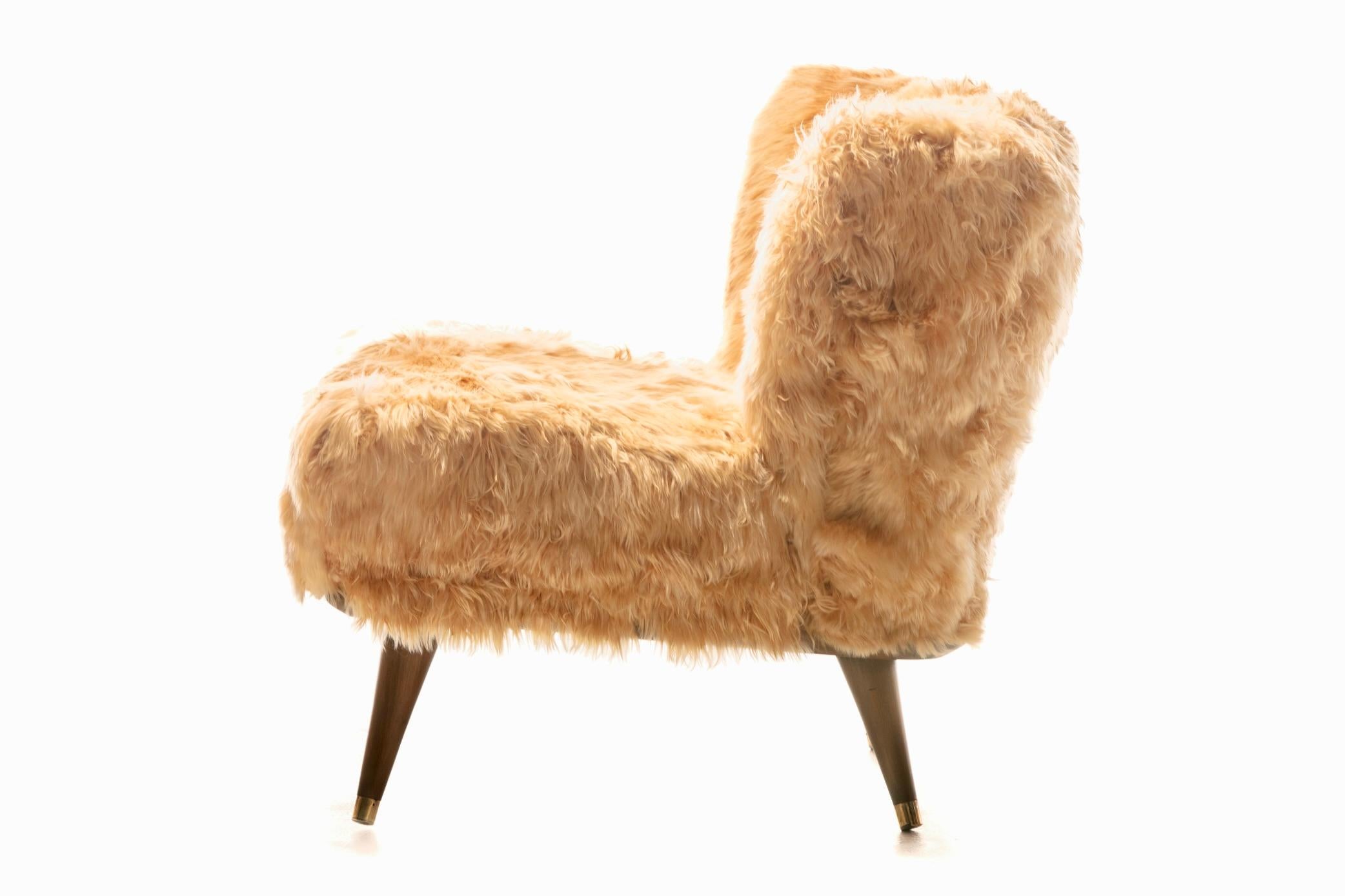 Sillas de salón tipo pantuflas de alpaca peruana, modernas de mediados de siglo en venta 6