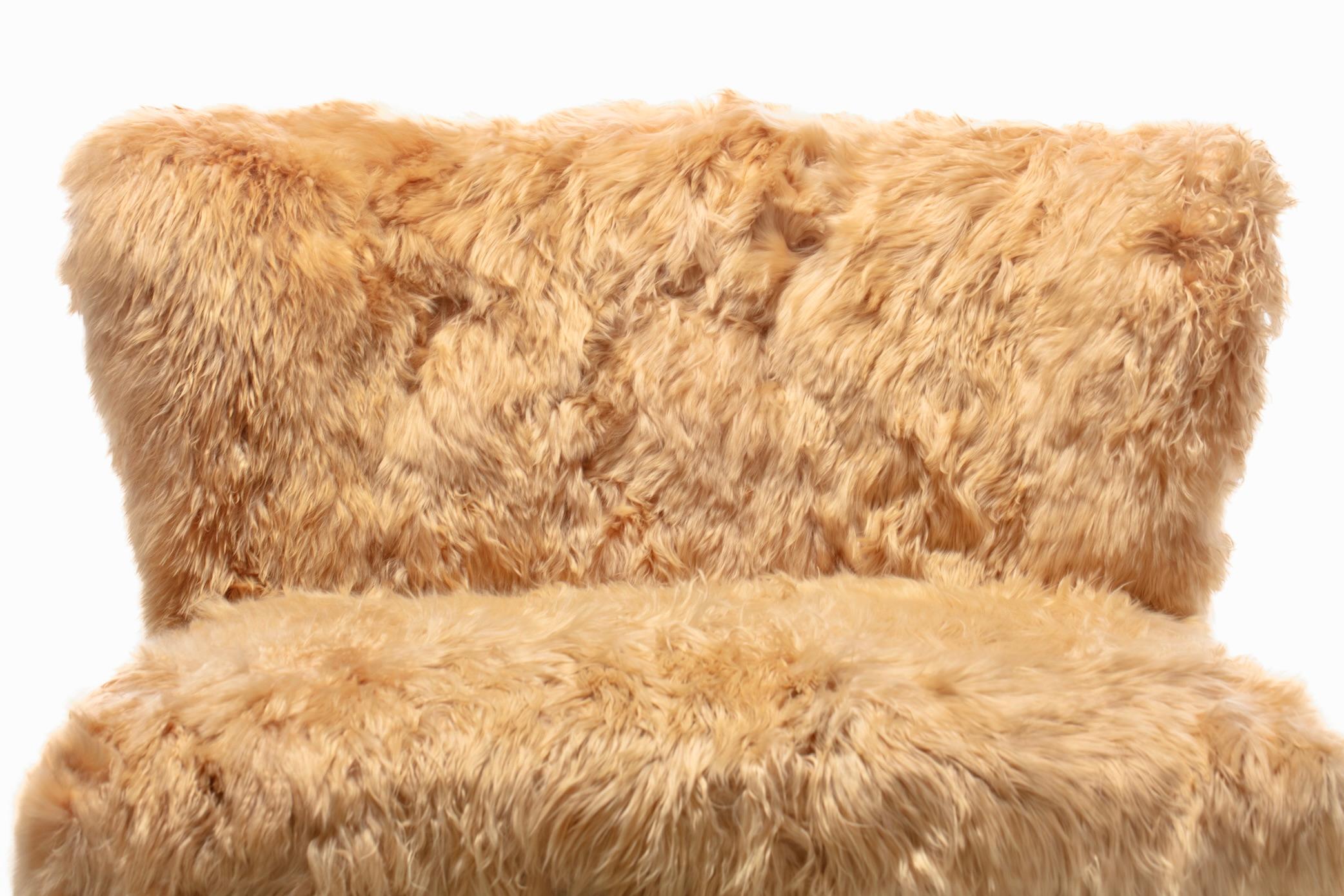 Sillas de salón tipo pantuflas de alpaca peruana, modernas de mediados de siglo en venta 7