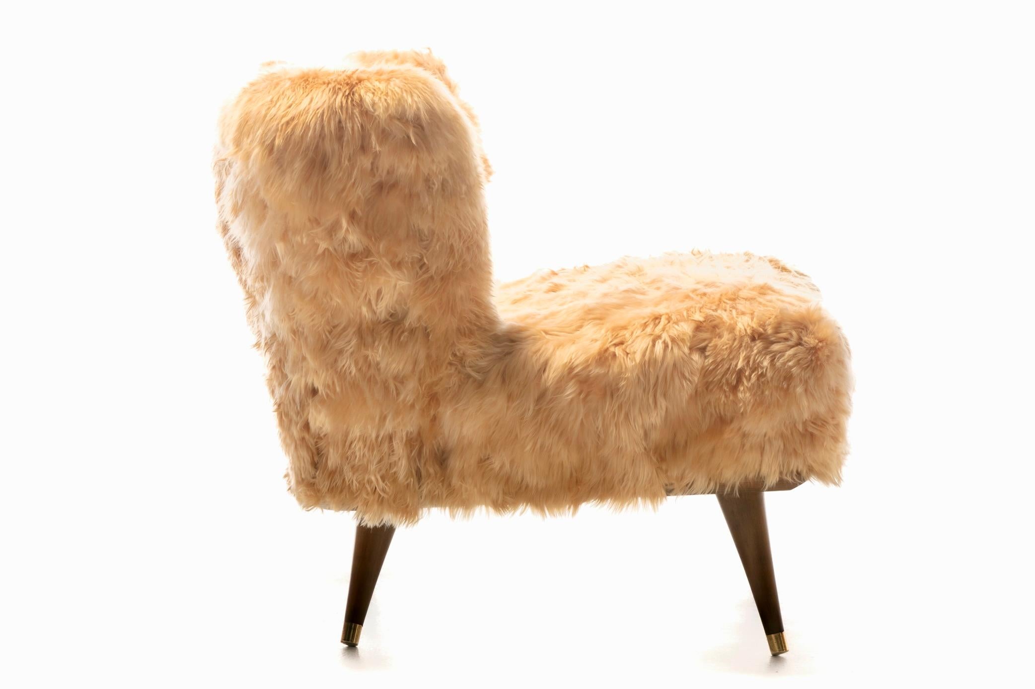 Sillas de salón tipo pantuflas de alpaca peruana, modernas de mediados de siglo en venta 2