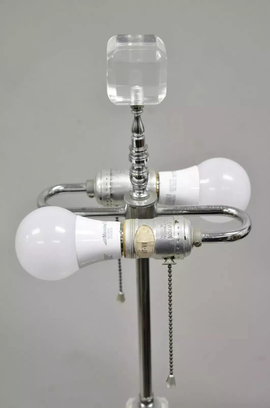 Mid Century Modern Large Stacked Lucite Acrylic Skyscraper Table Lamp by Art-Vue For Sale 2