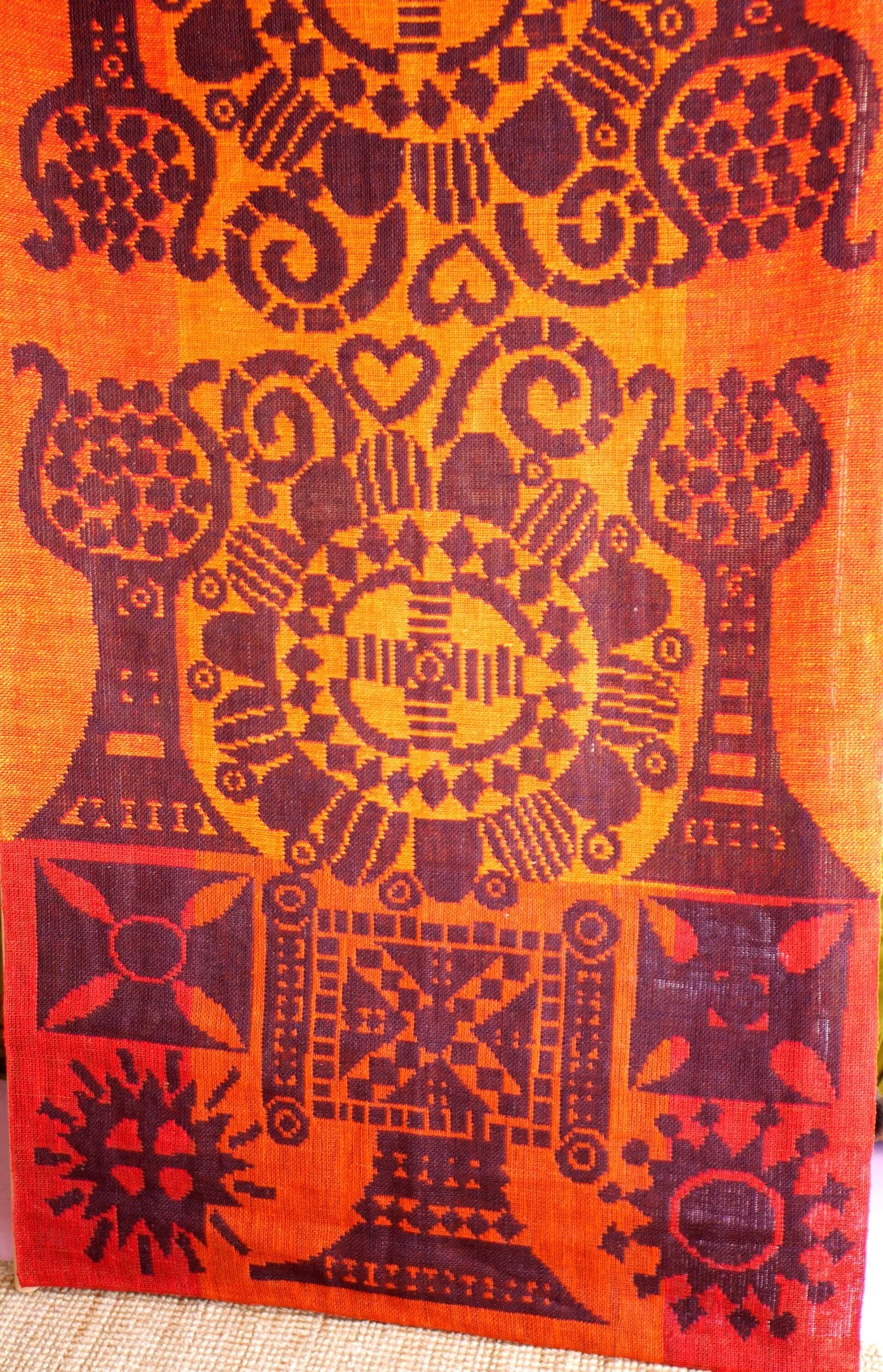 Große Mid-Century-Modern-Wanddekoration, finnische Wandkunst von Pirkko Hammarberg (Leinen) im Angebot