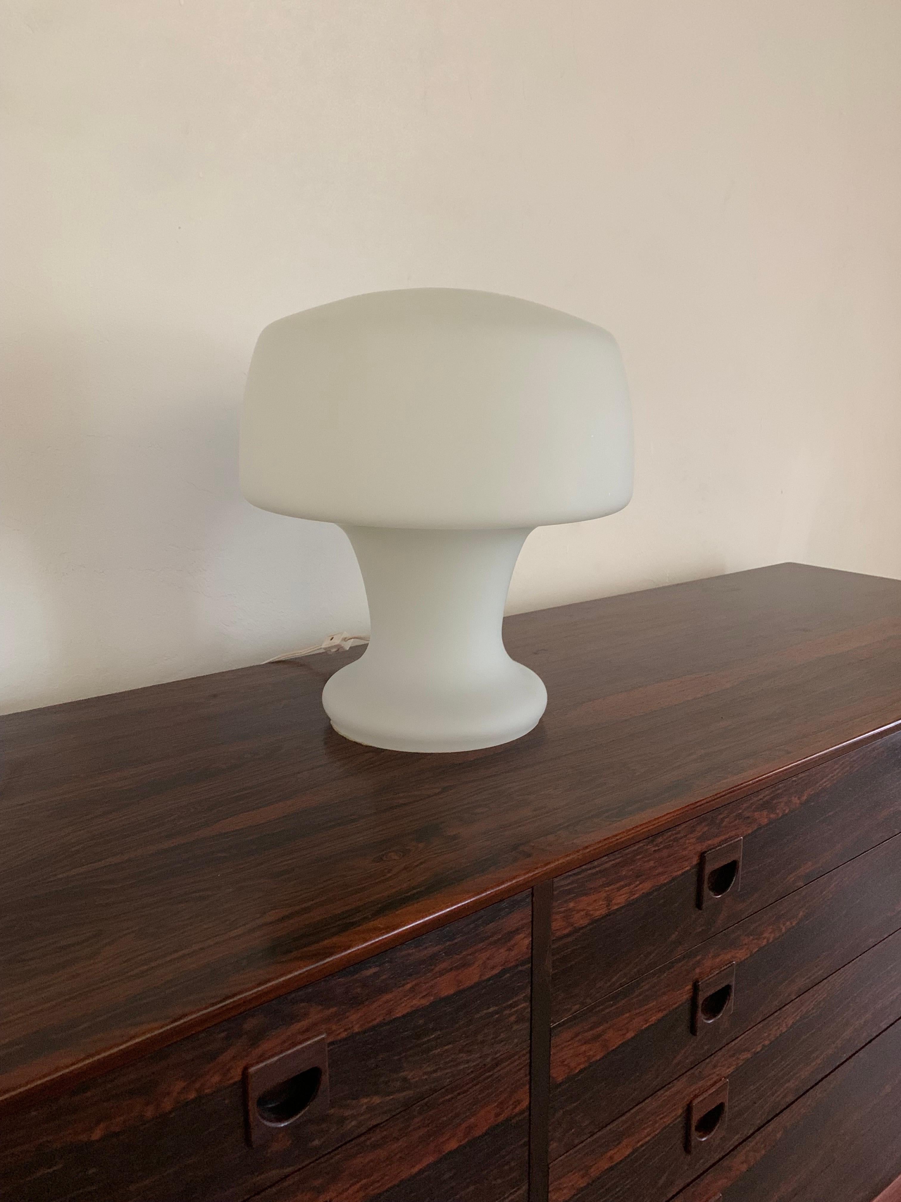 Blown Glass Mid Century Modern Laurel Mushroom Table Lamp in Frosted White Glass For Sale