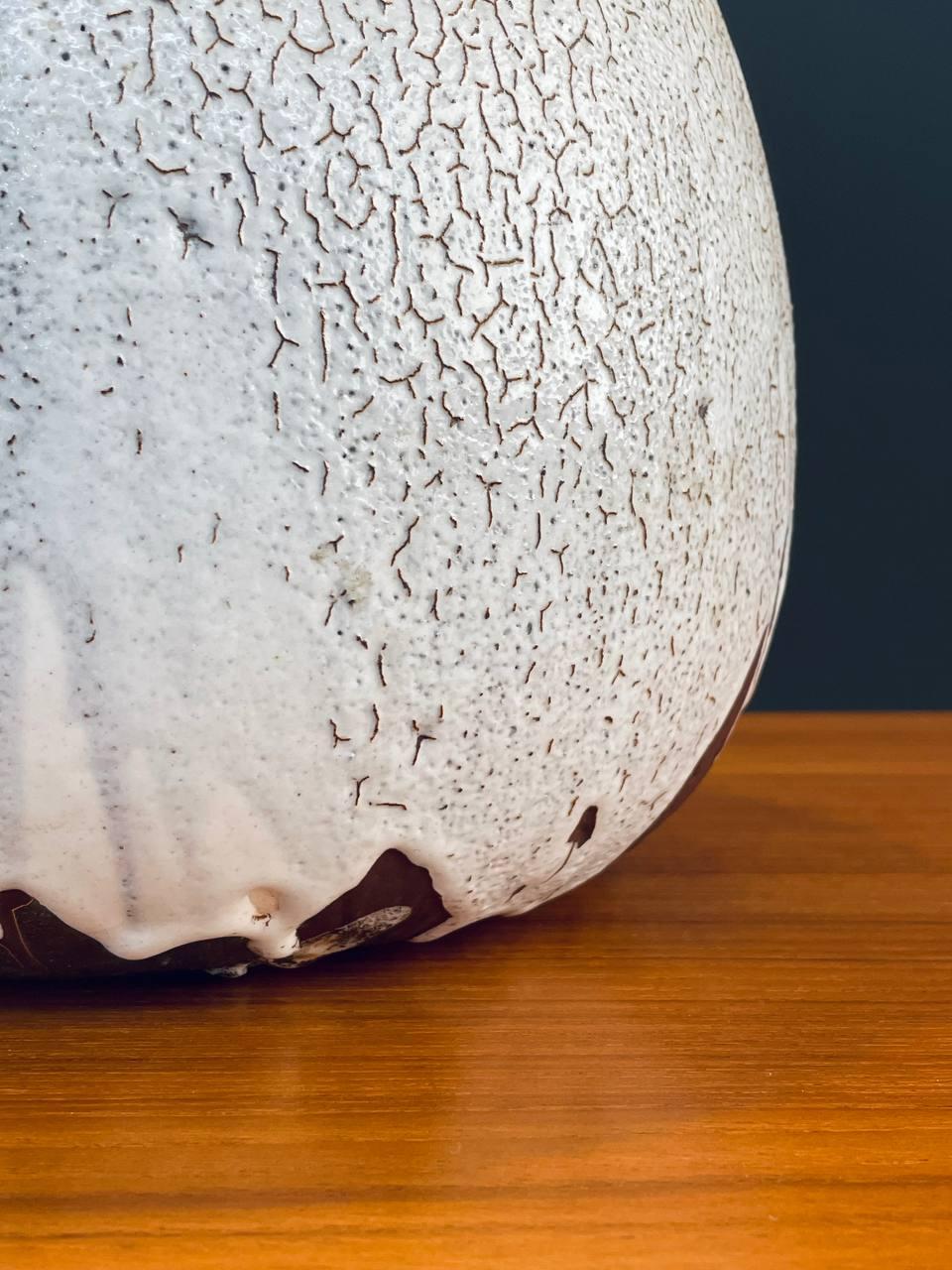 Mid-Century Modern Lava Glaze Ceramic Table Lamp 5