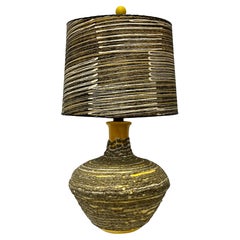 Lampe de table en céramique émaillée The Moderns, abat-jour original