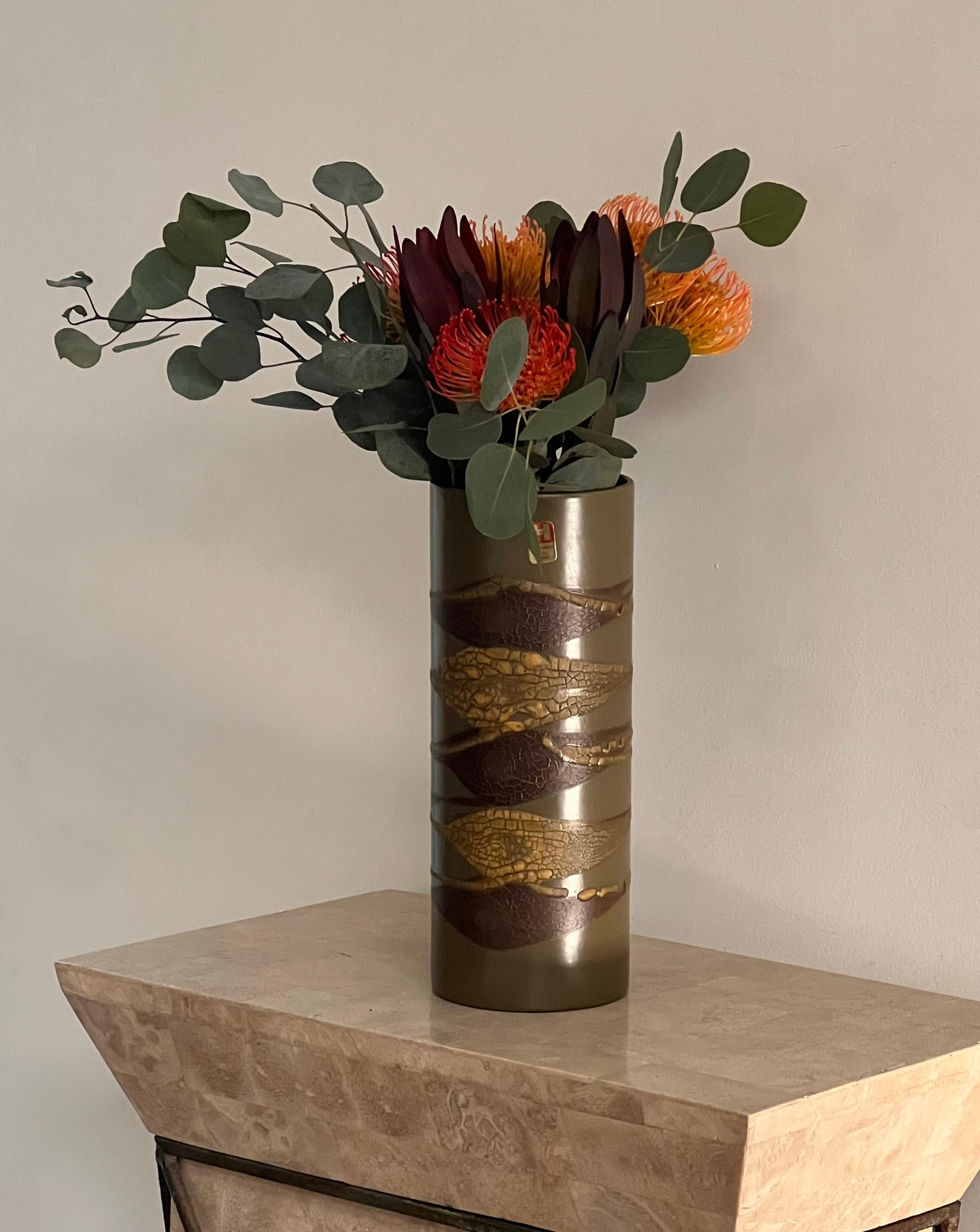 Mid-Century Modern Vase en céramique Earthwrap à glaçure de lave, The Moderns Modernity, par Haeger, circa 1965 en vente