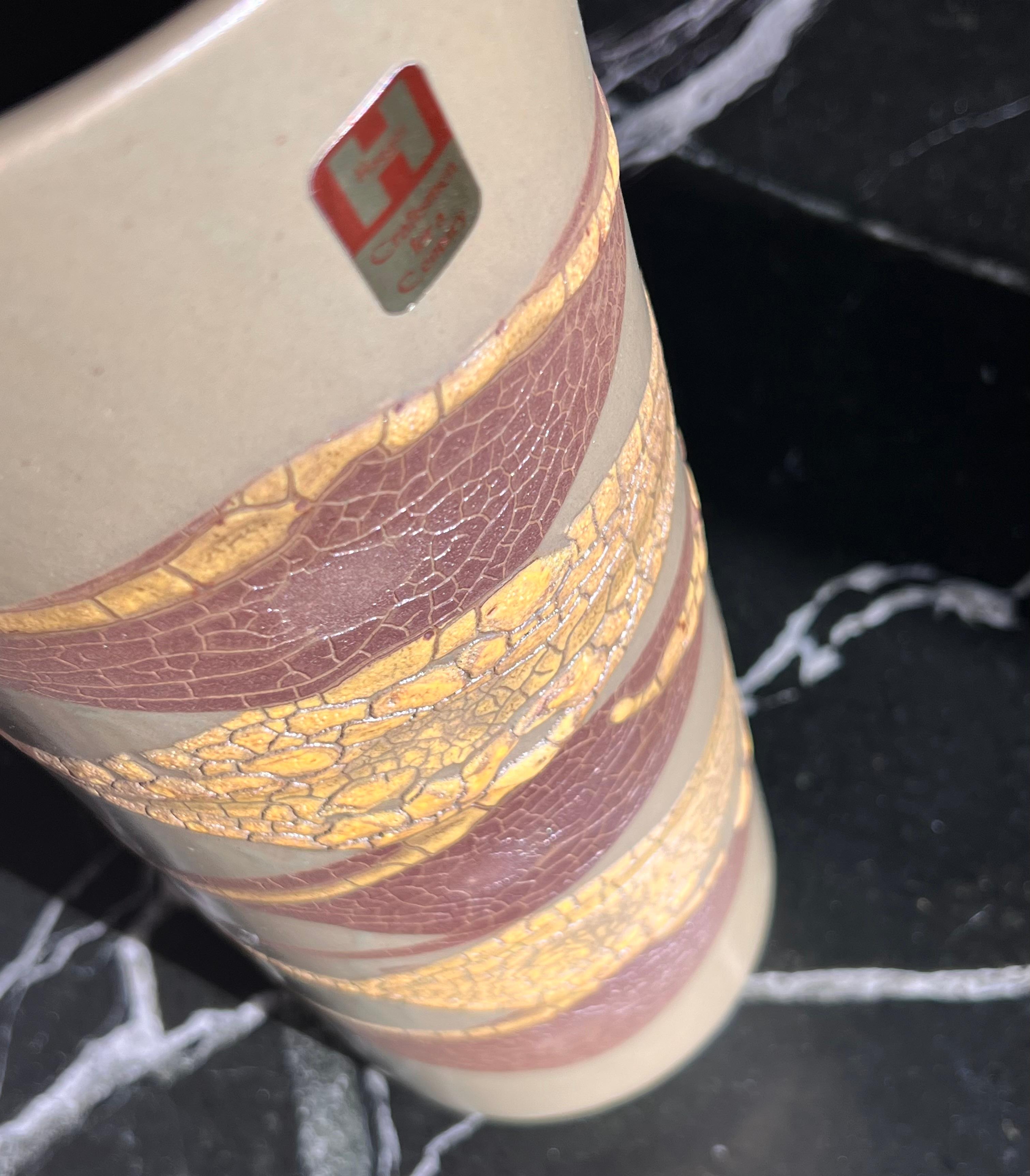 Vase en céramique Earthwrap à glaçure de lave, The Moderns Modernity, par Haeger, circa 1965 en vente 2