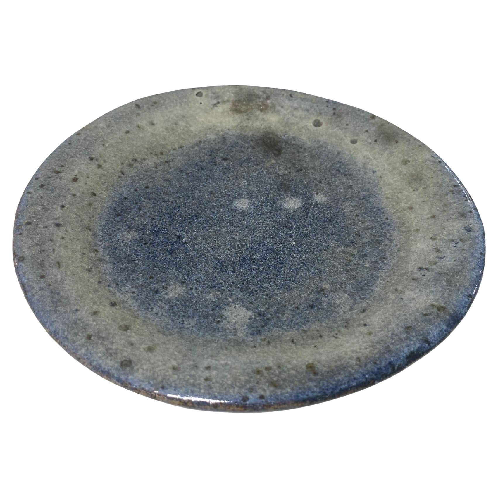 Assiette de poterie California Studio, céramique bleue émaillée de lave, moderne du milieu du siècle dernier