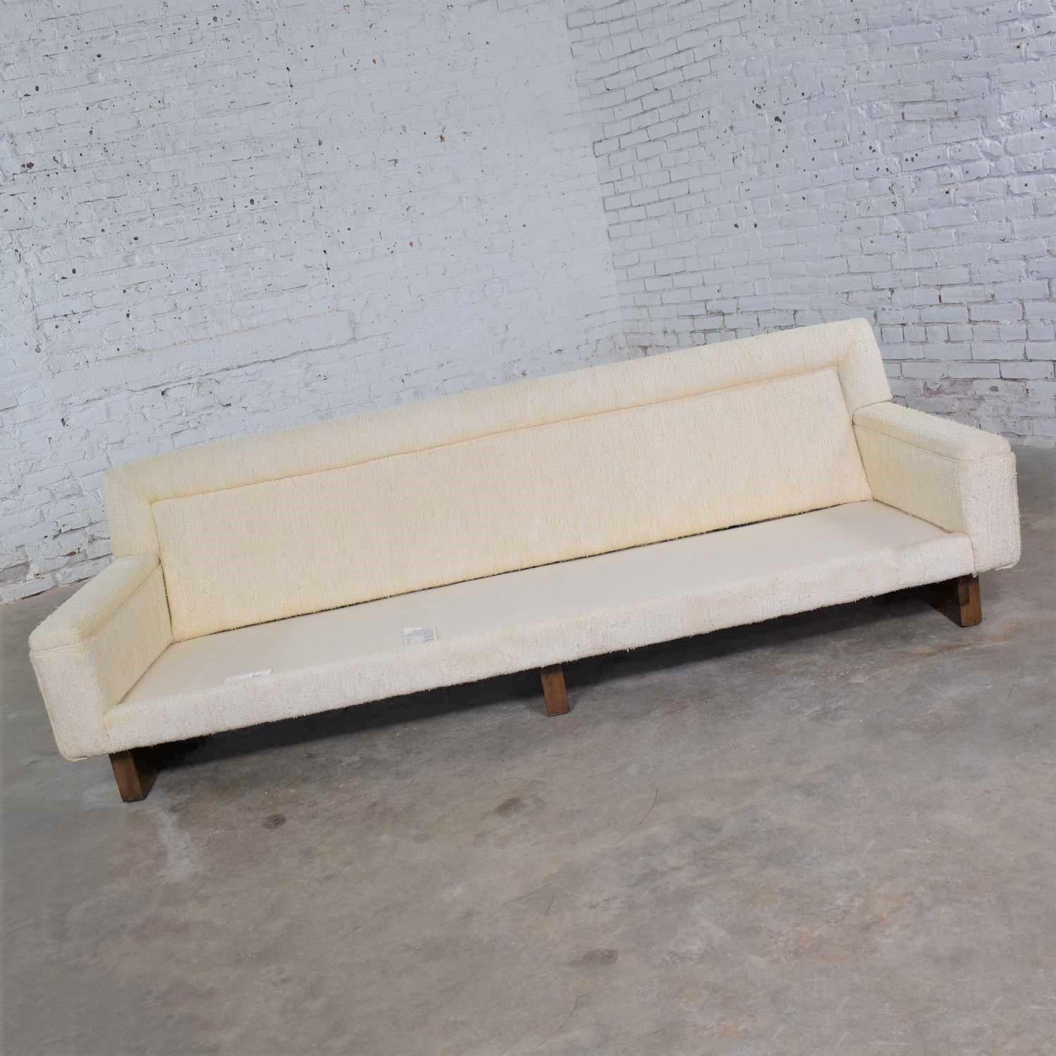 Mid-Century Modern Lawson Style White Sofa by Flair Division for Bernhardt 2