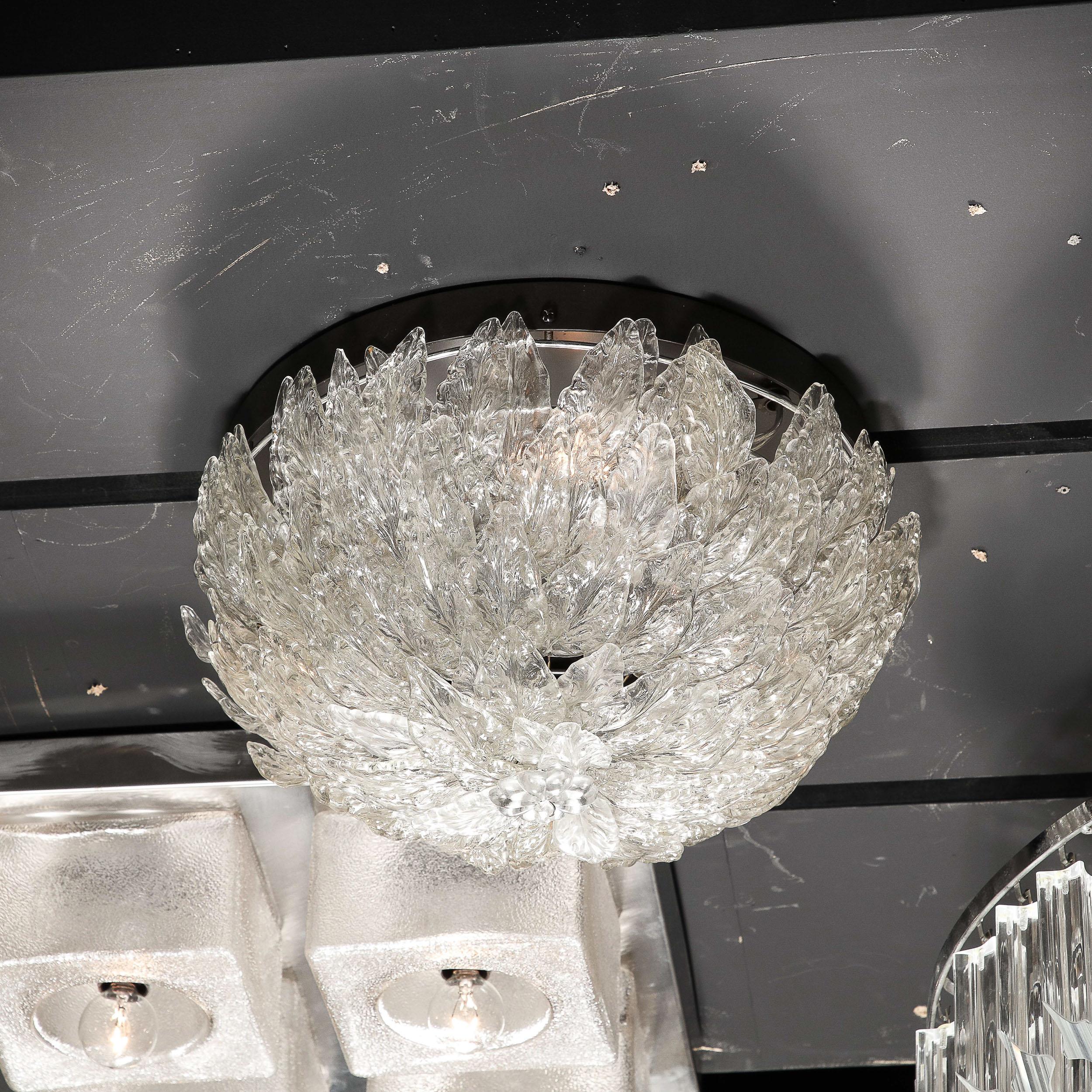Mid-Century Modern Monture encastre en verre translucide pli et chrome de style mi-sicle moderne en vente