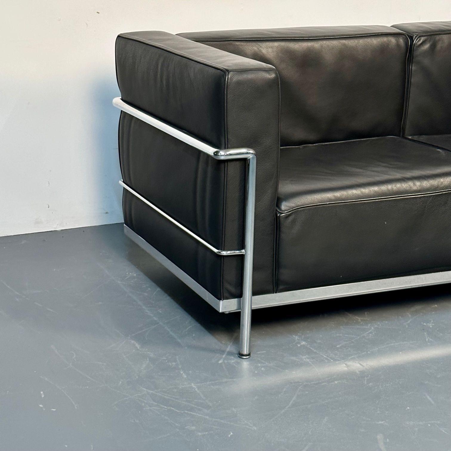 Mid-Century Modern LC2 Sofa by Le Corbusier, Black Leather, Two Seater, Perriand 1