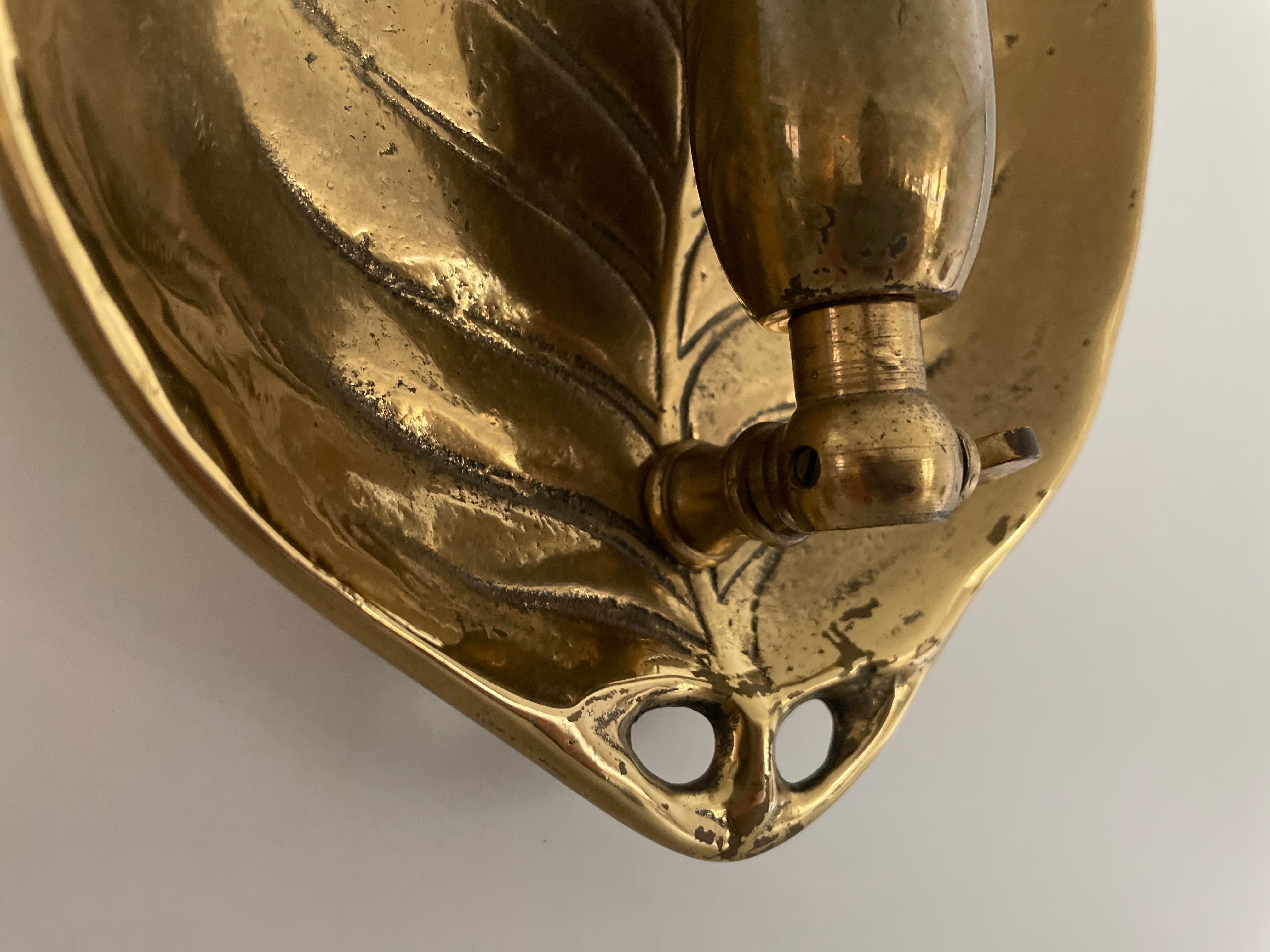 Mid-century Modern Leaf Design Heavy Brass Set of 3 Sconces, 1960s, Germany For Sale 3