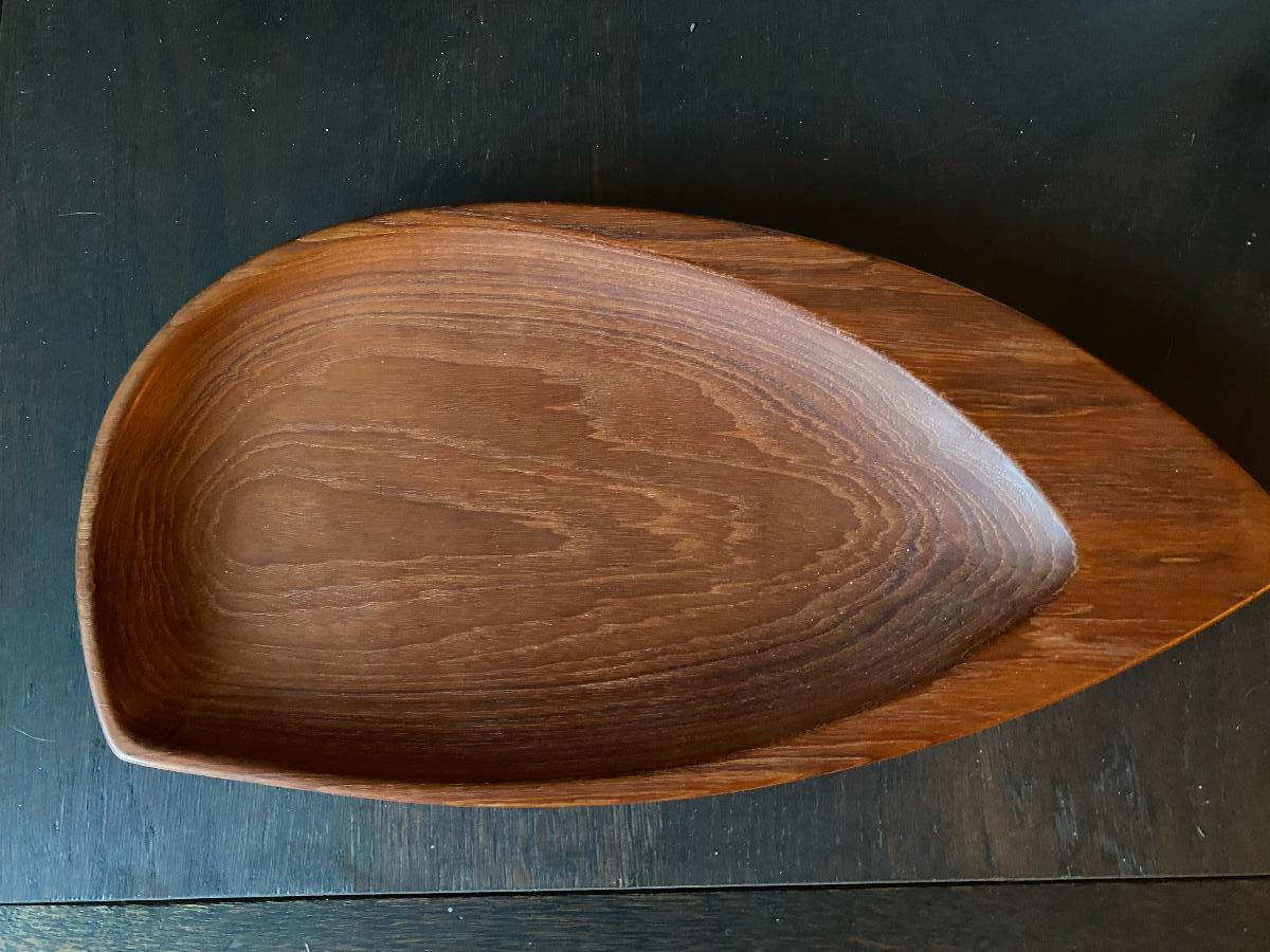 Stunning stylish leaf shaped teak tray by Skjode Skjern Denmark.