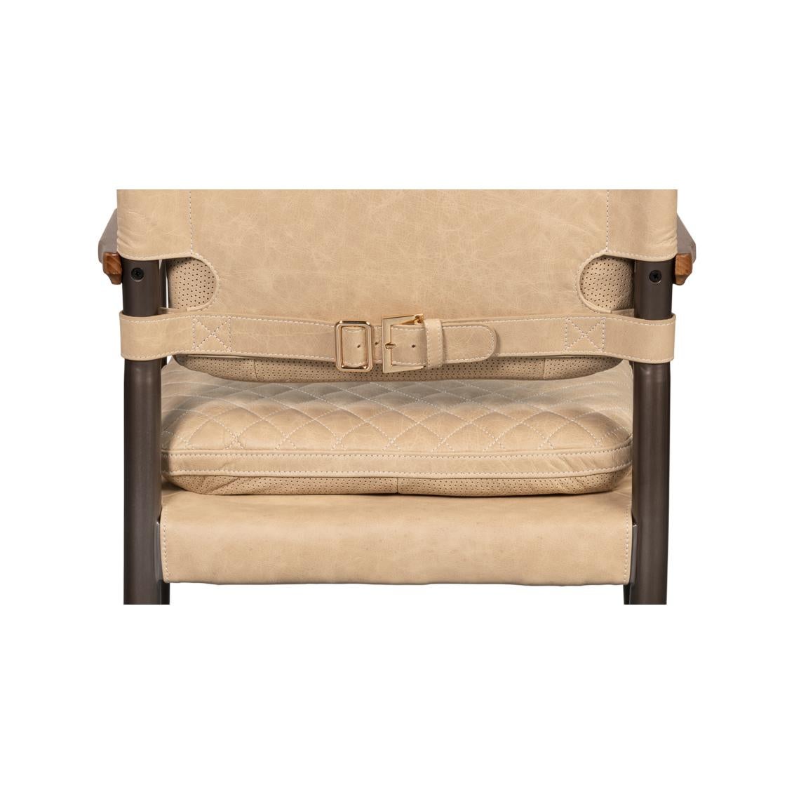Poltrona in pelle moderna di metà secolo - Crema Cappuccino in vendita 3