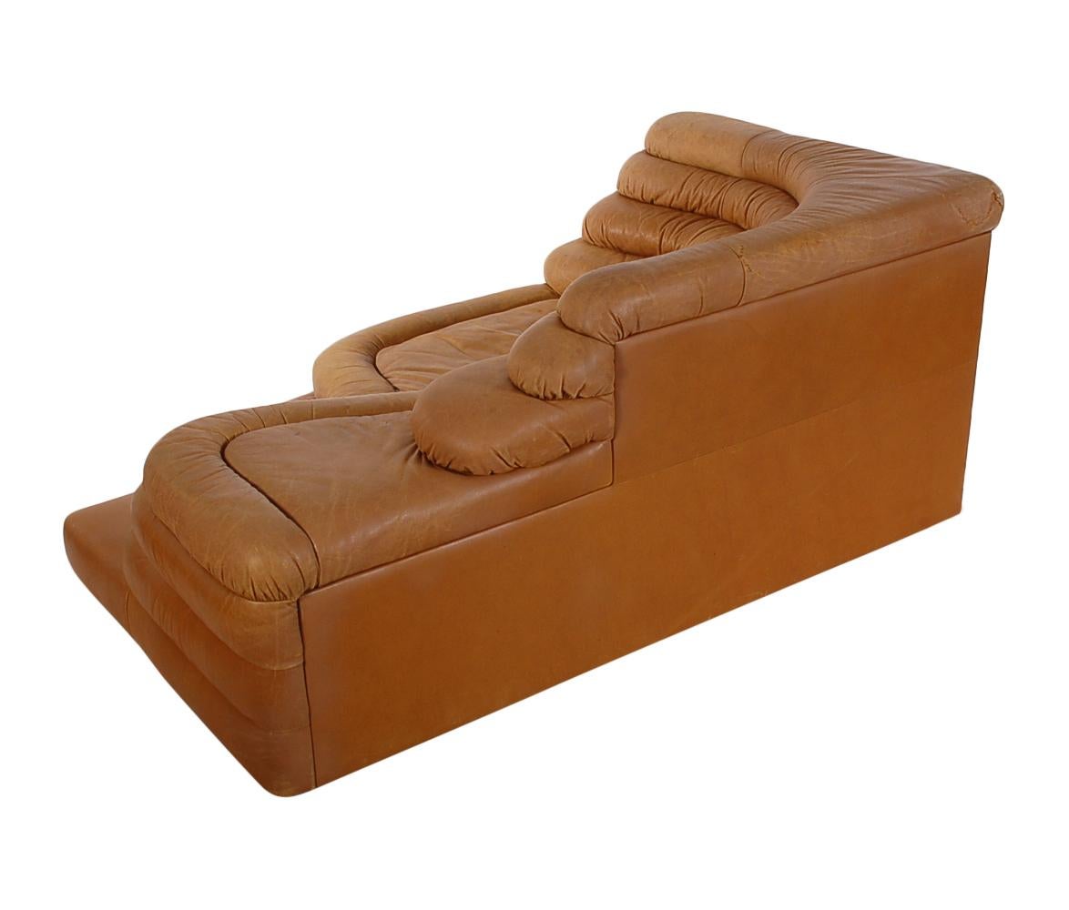 Mid-20th Century Mid-Century Modern Leather Chaise/Terazza Sofa by Ubald Klug for De Sede 