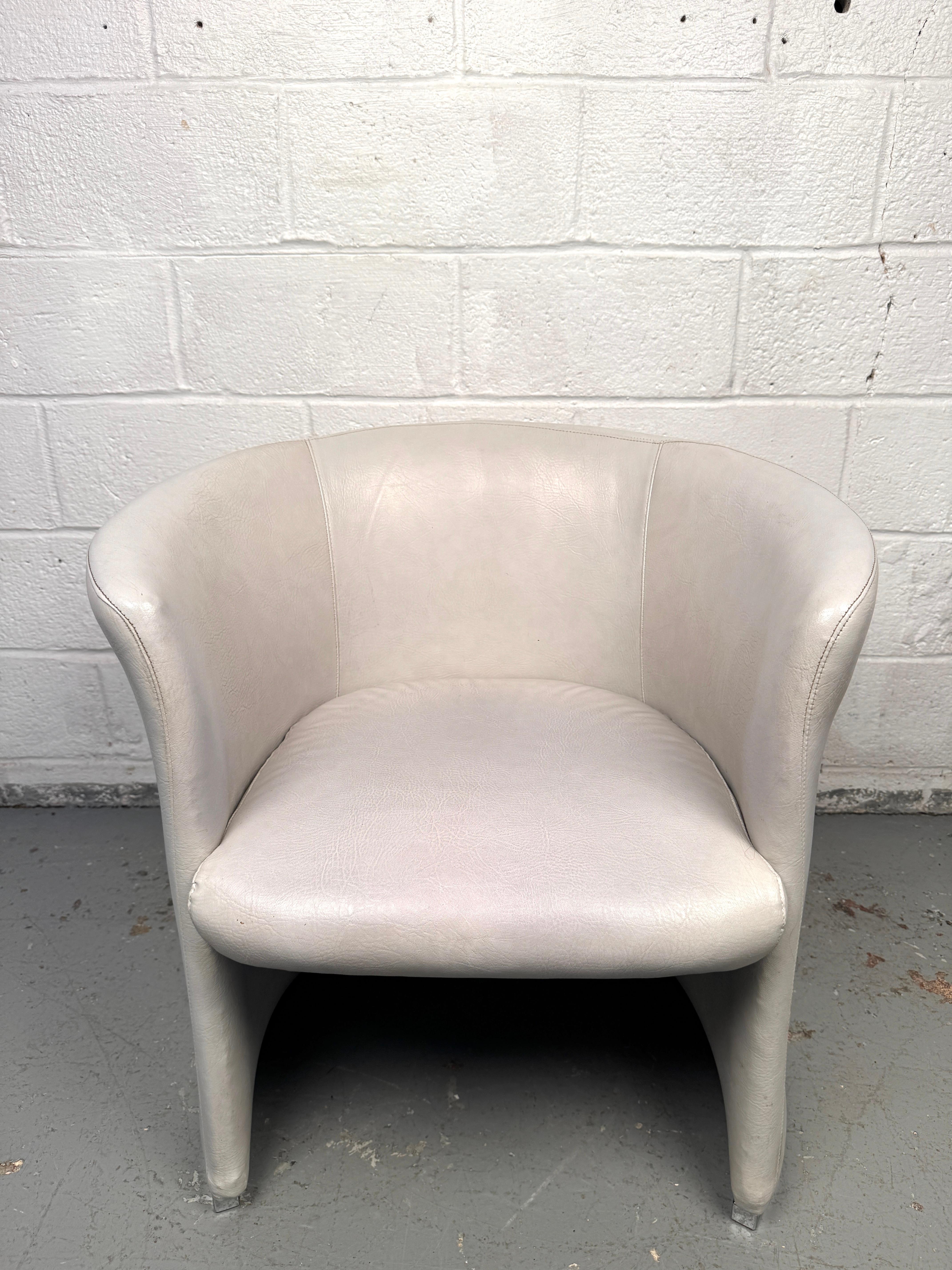 Mid-Century Modern Leather Club Chairs For Sale 7