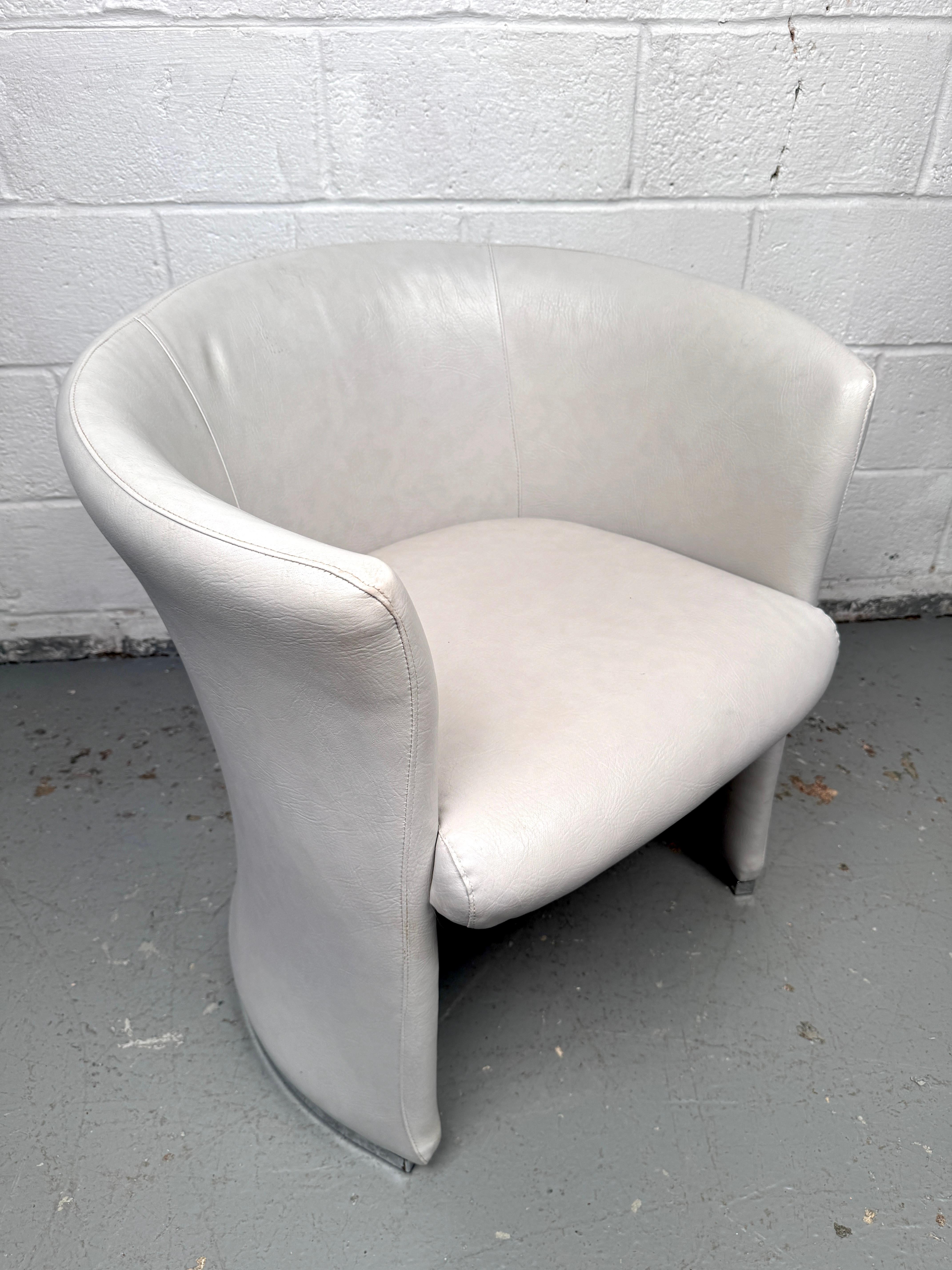 Mid-Century Modern Leather Club Chairs For Sale 9