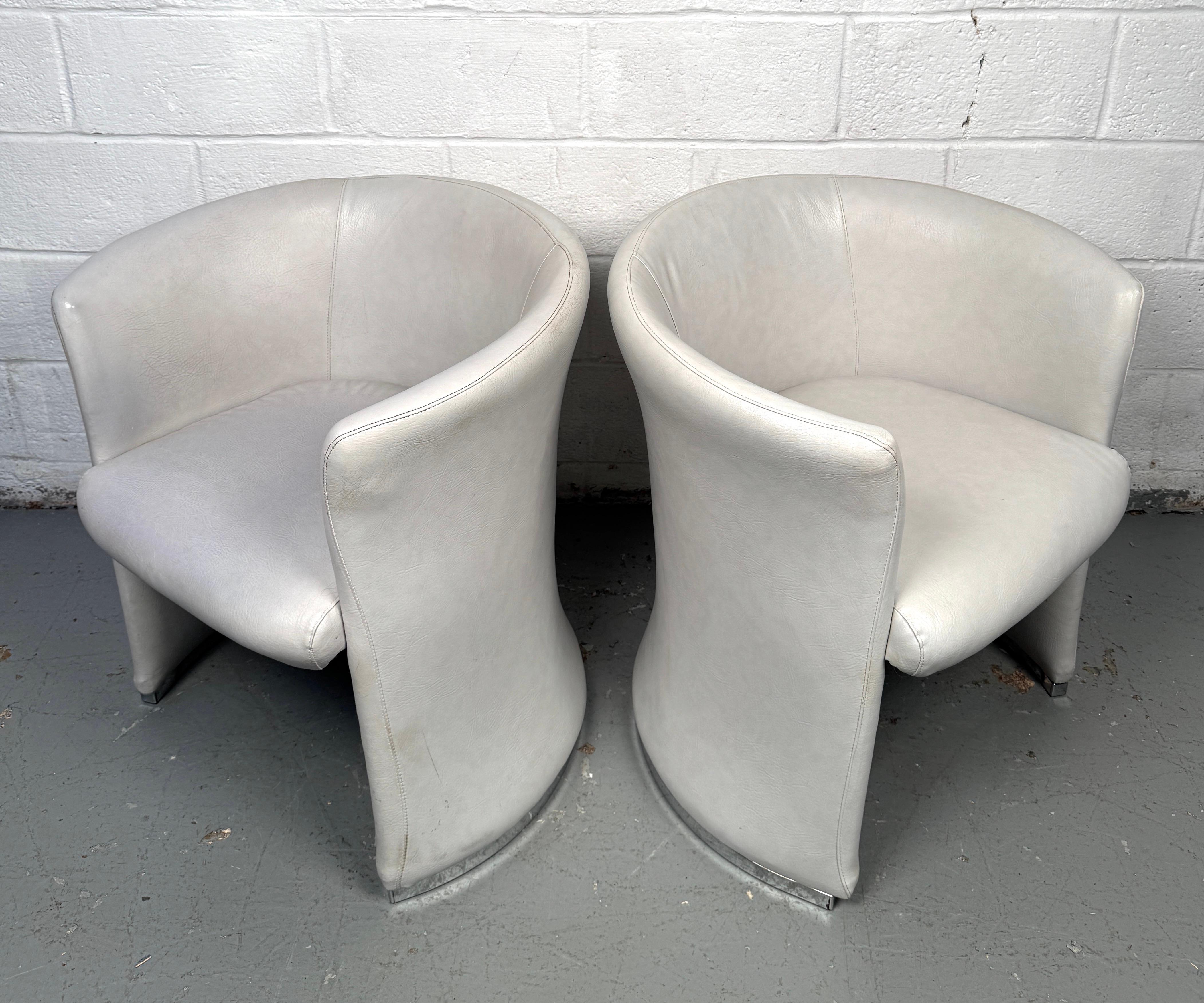 20th Century Mid-Century Modern Leather Club Chairs For Sale