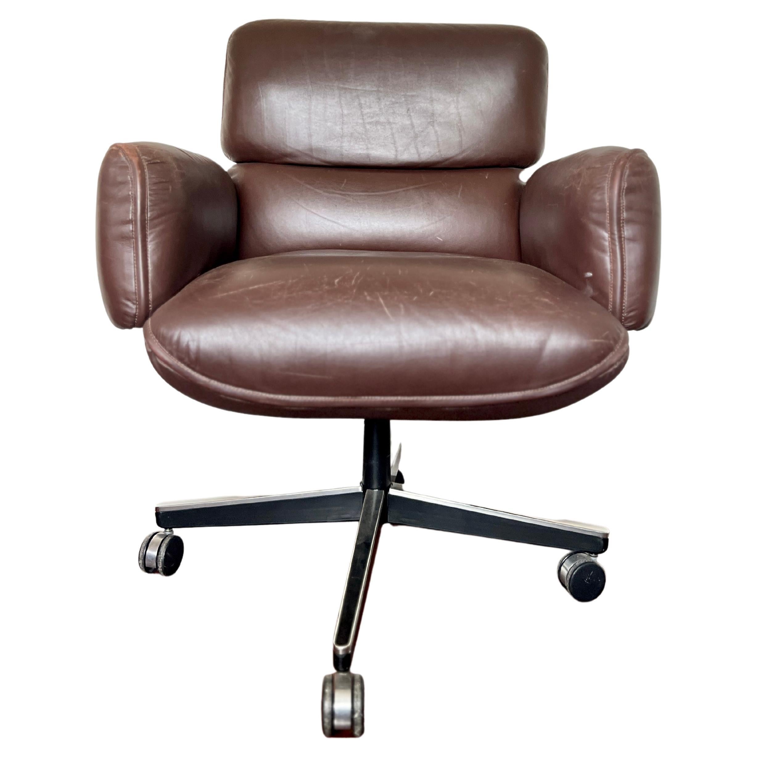 Mid century modern leather desk chair by Otto Zapf for Knoll International  70s For Sale at 1stDibs