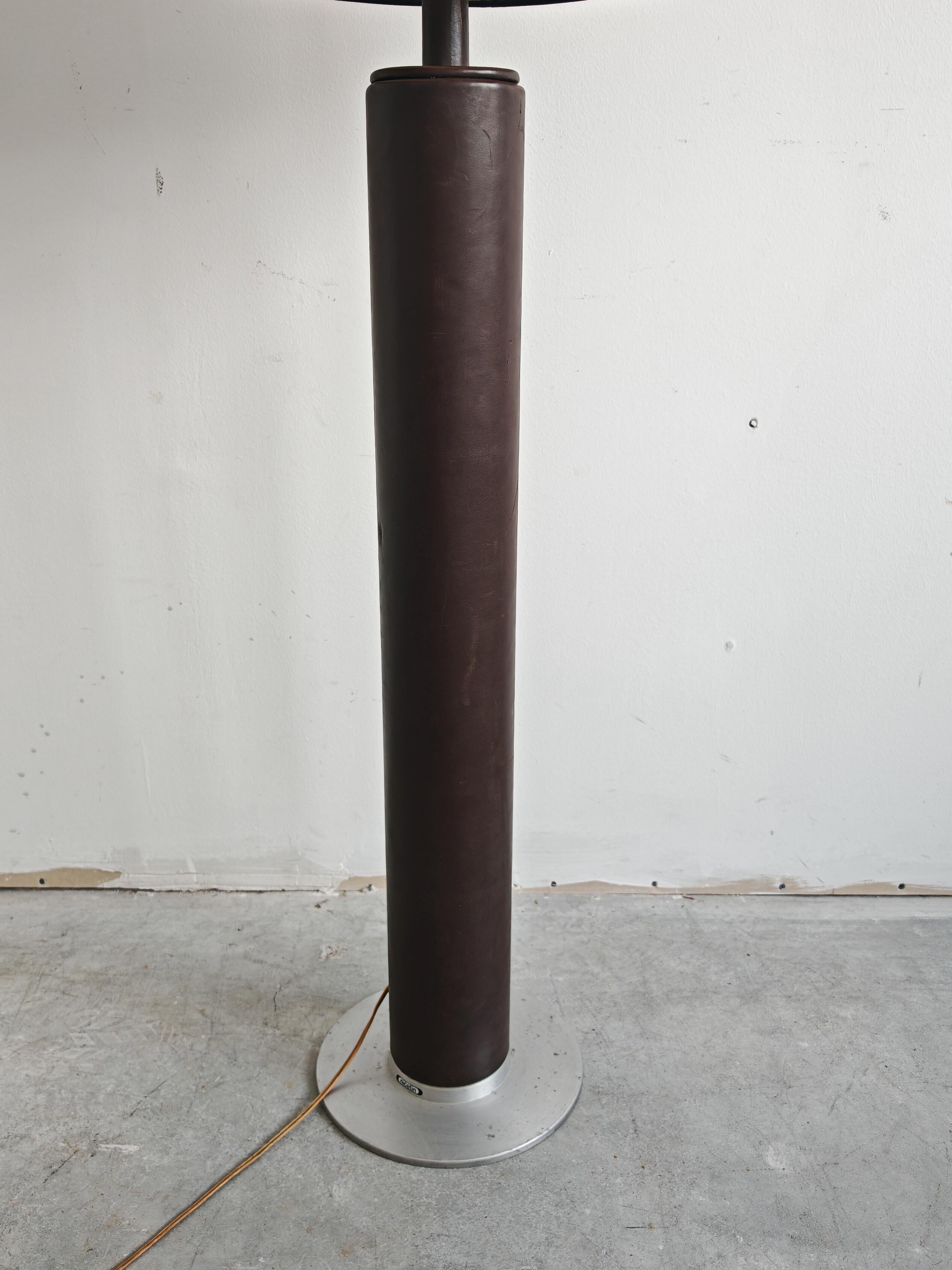 Lámpara de pie de cuero moderna de mediados de siglo de Nicetin, Yugoslavia Años 80 en venta 3