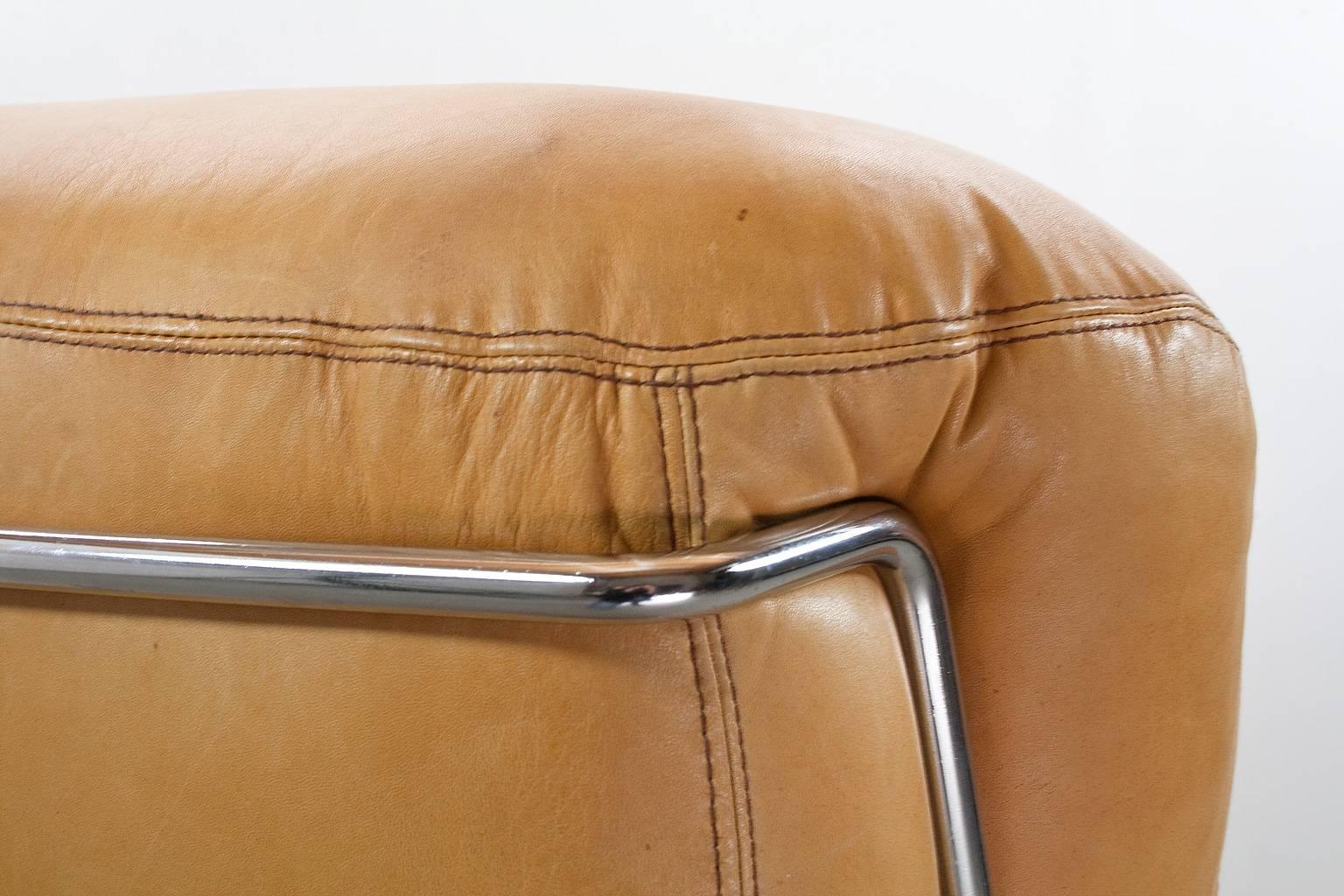 Mid-20th Century Mid-Century Modern Italian Leather Lounge Chair by Gianfranco Frattini, 1970s