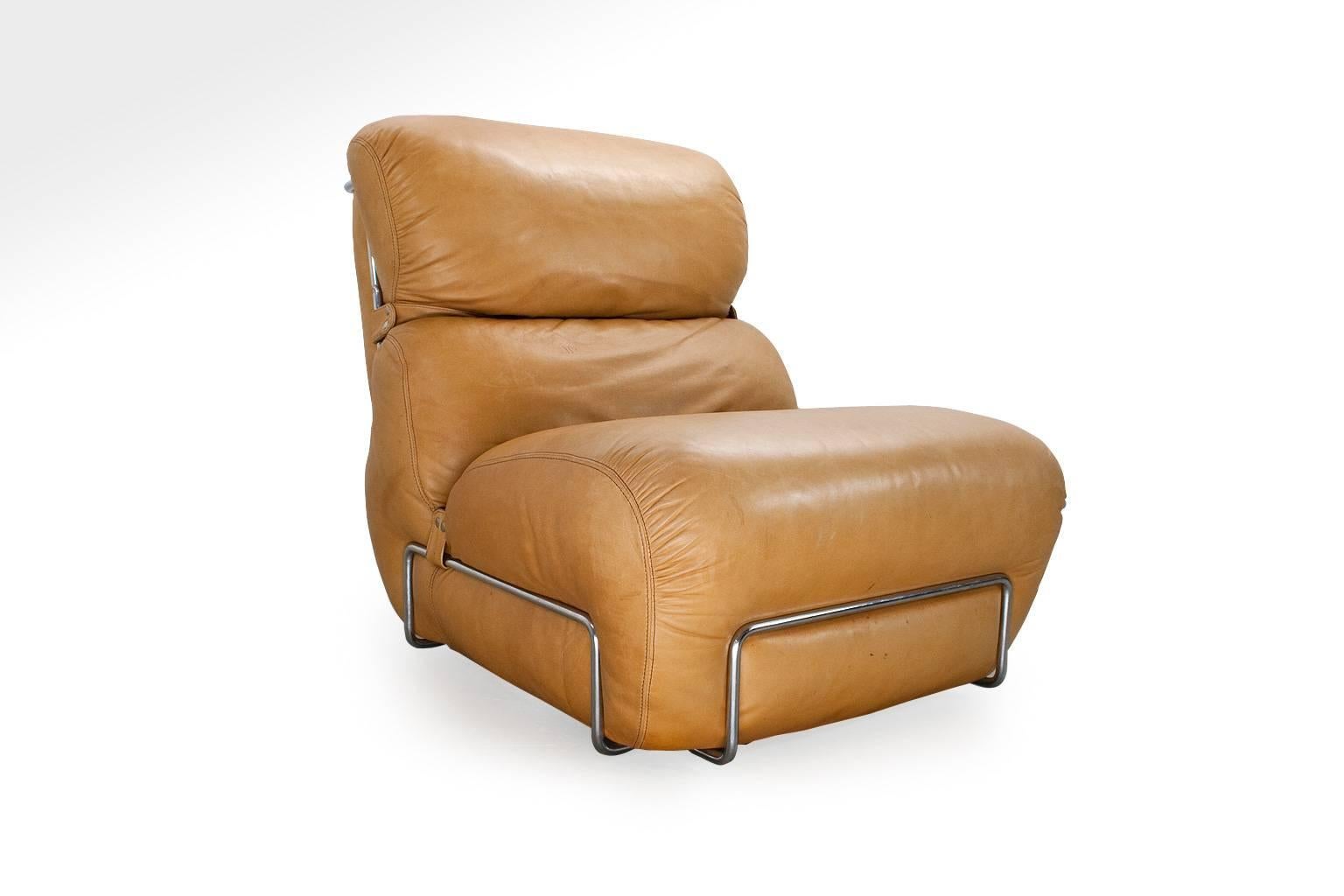 Mid-Century Modern Italian Leather Lounge Chair by Gianfranco Frattini, 1970s 4