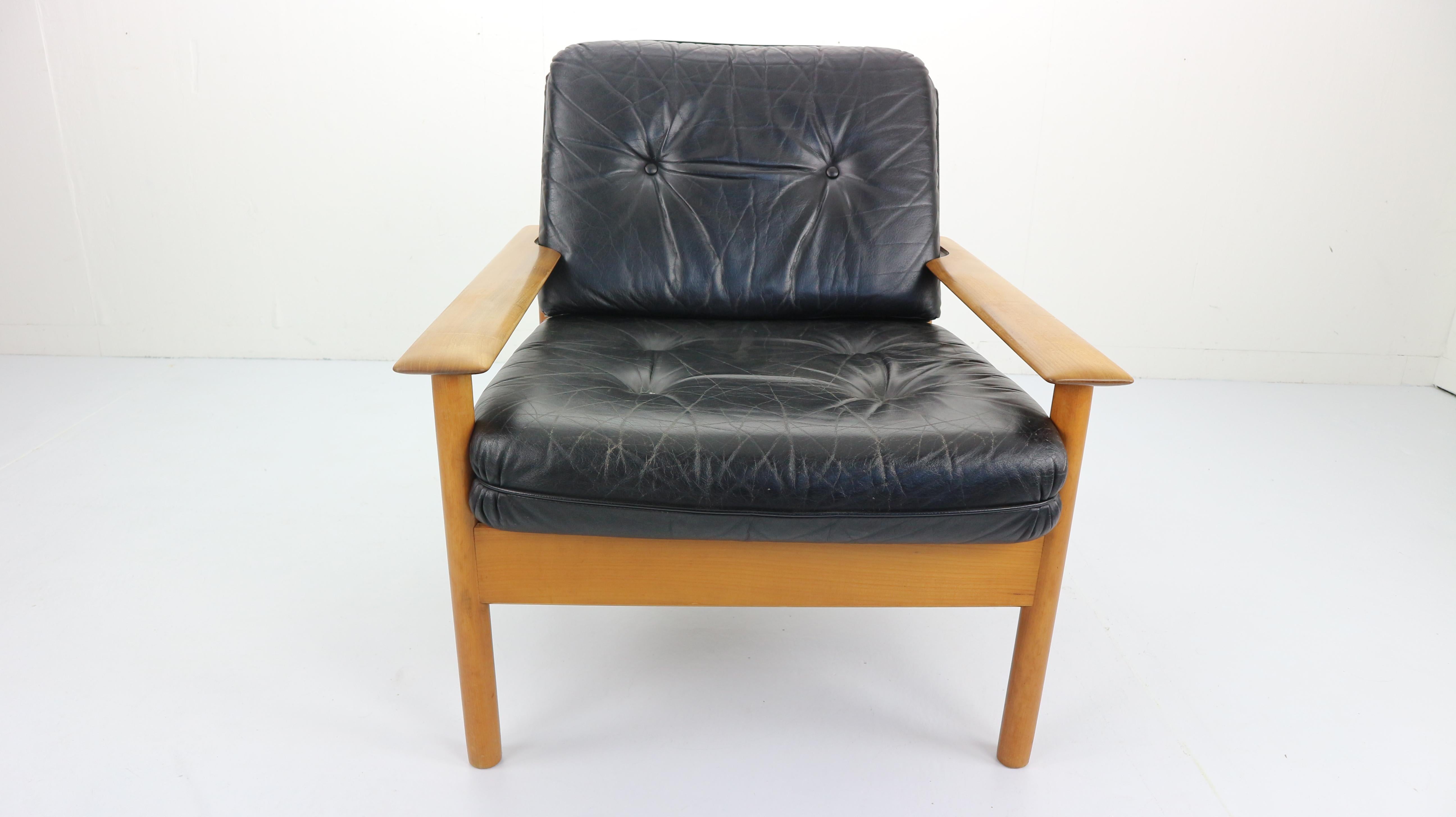 Mid-Century Modern Leather Lounge Chair, Scandinavian Design, 1960s 6