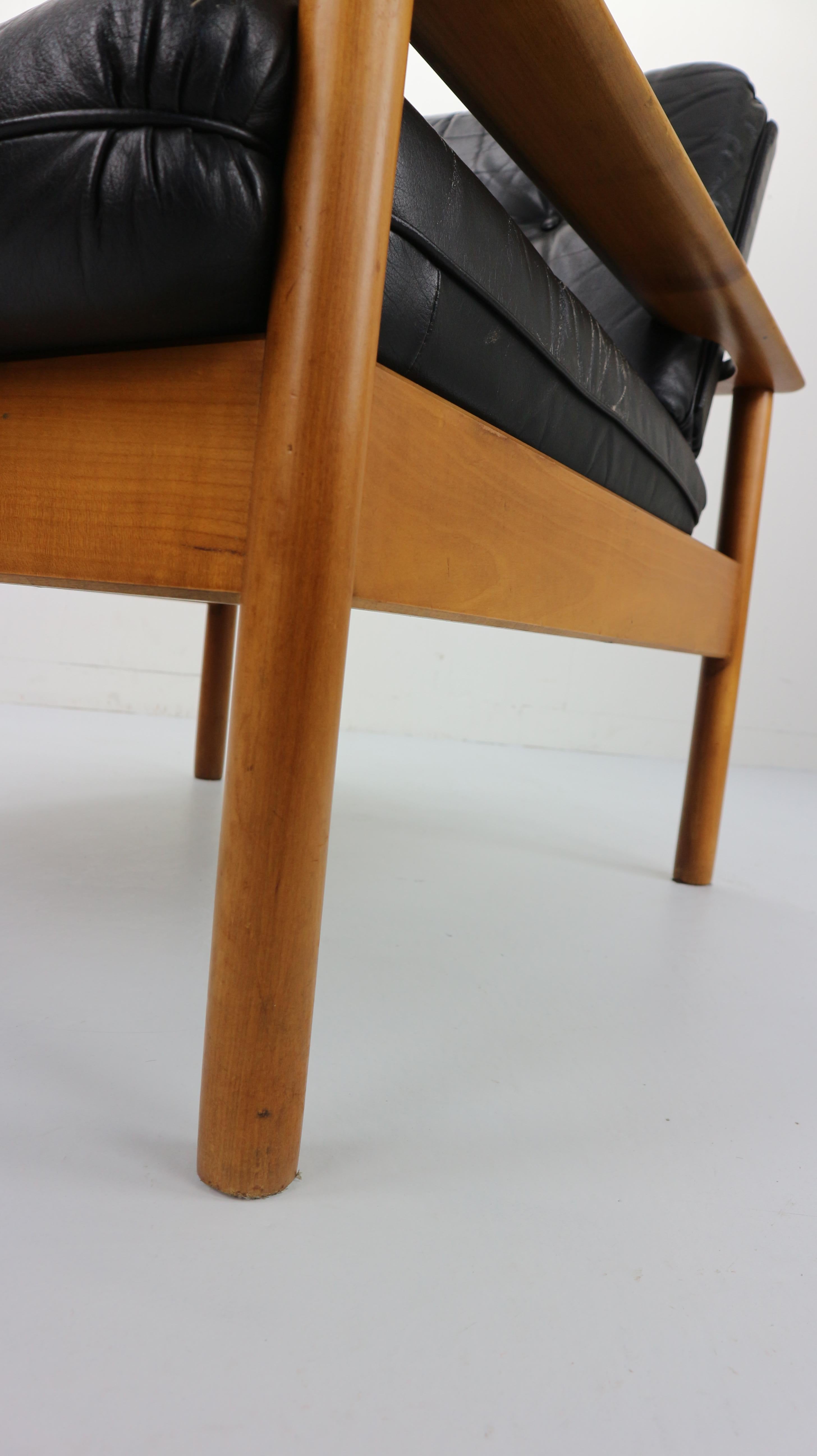 Mid-Century Modern Leather Lounge Chair, Scandinavian Design, 1960s 9