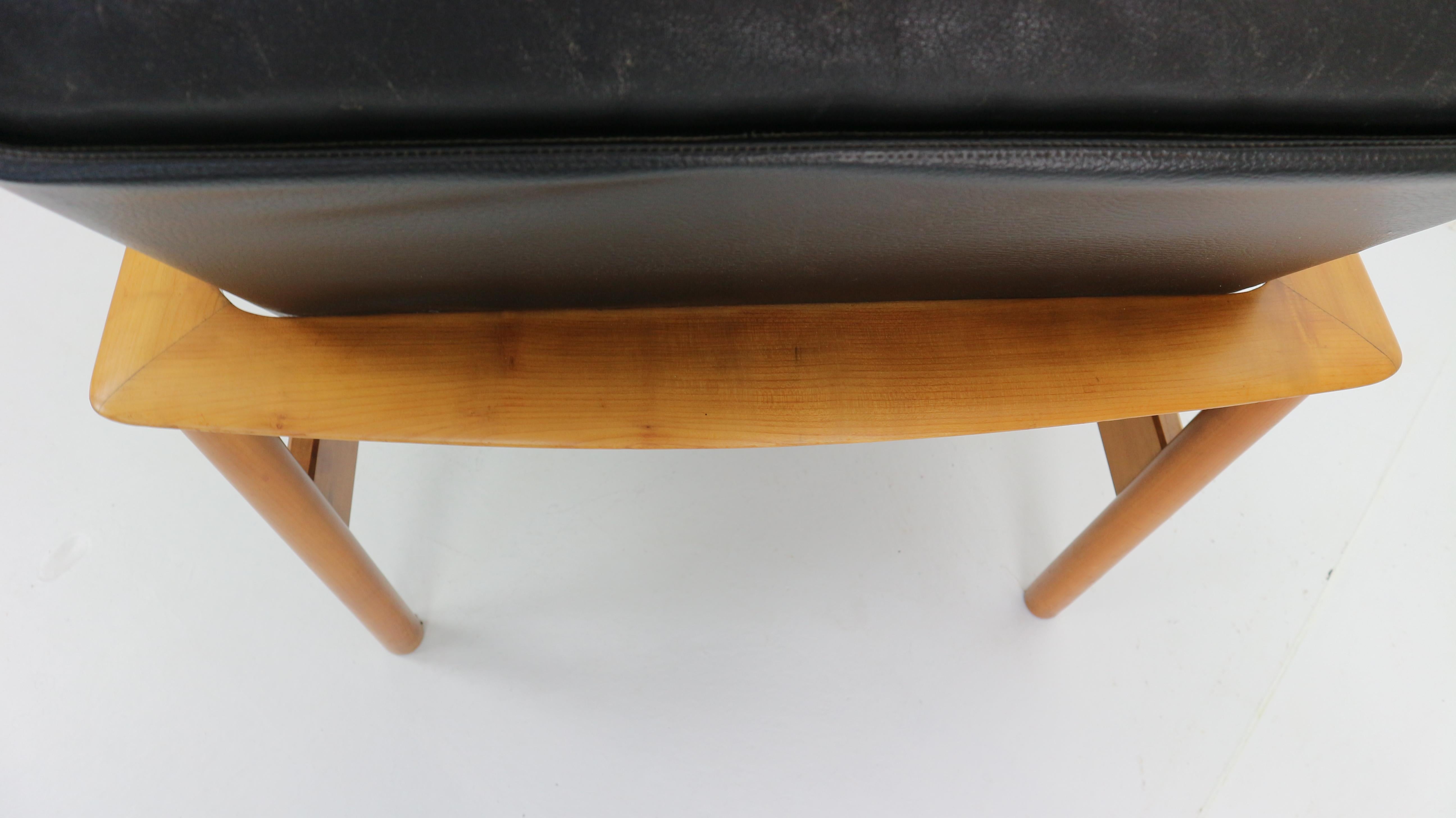 Mid-Century Modern Leather Lounge Chair, Scandinavian Design, 1960s 16