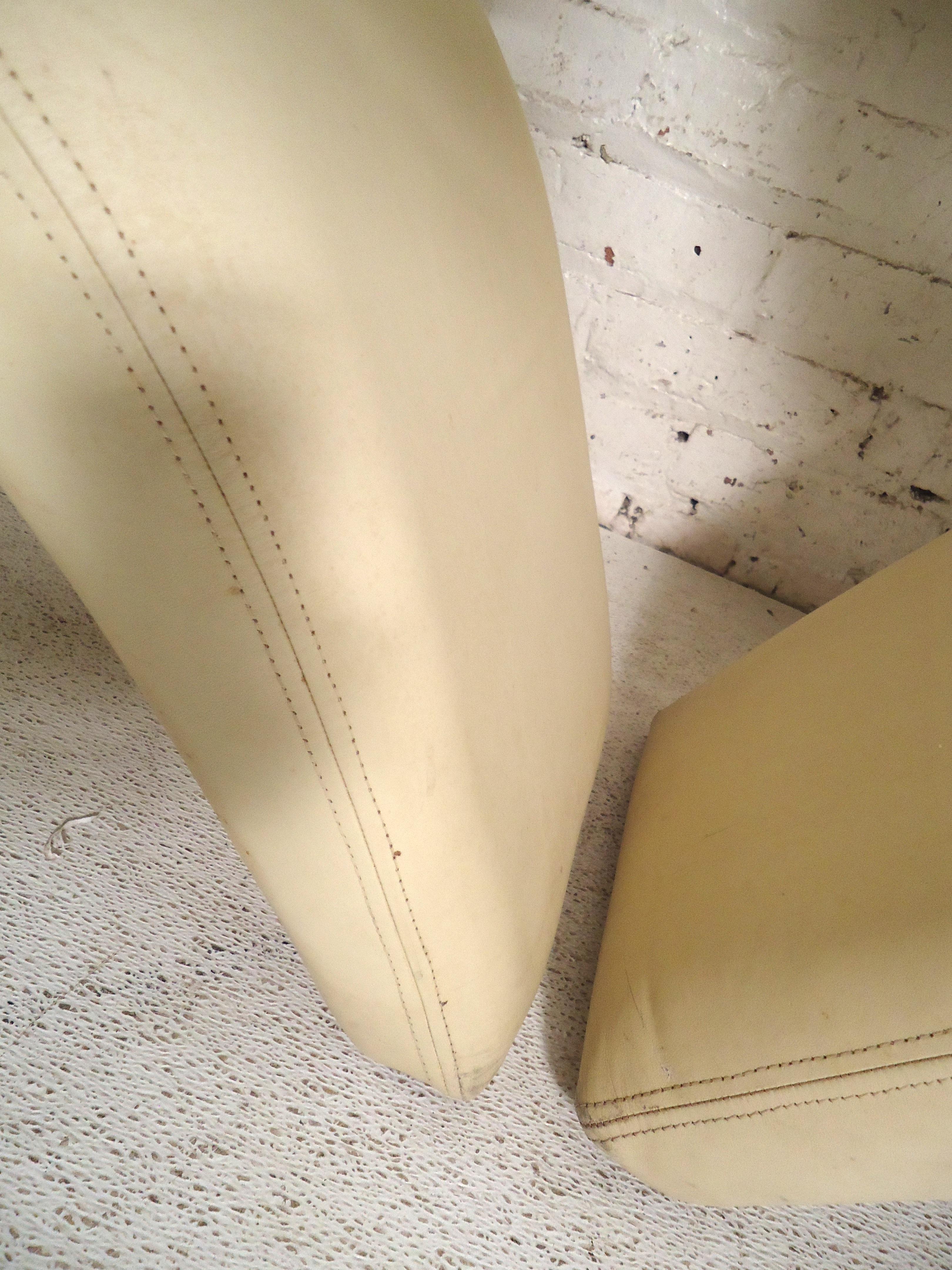 Mid-Century Modern Leather Lounge Chairs 2