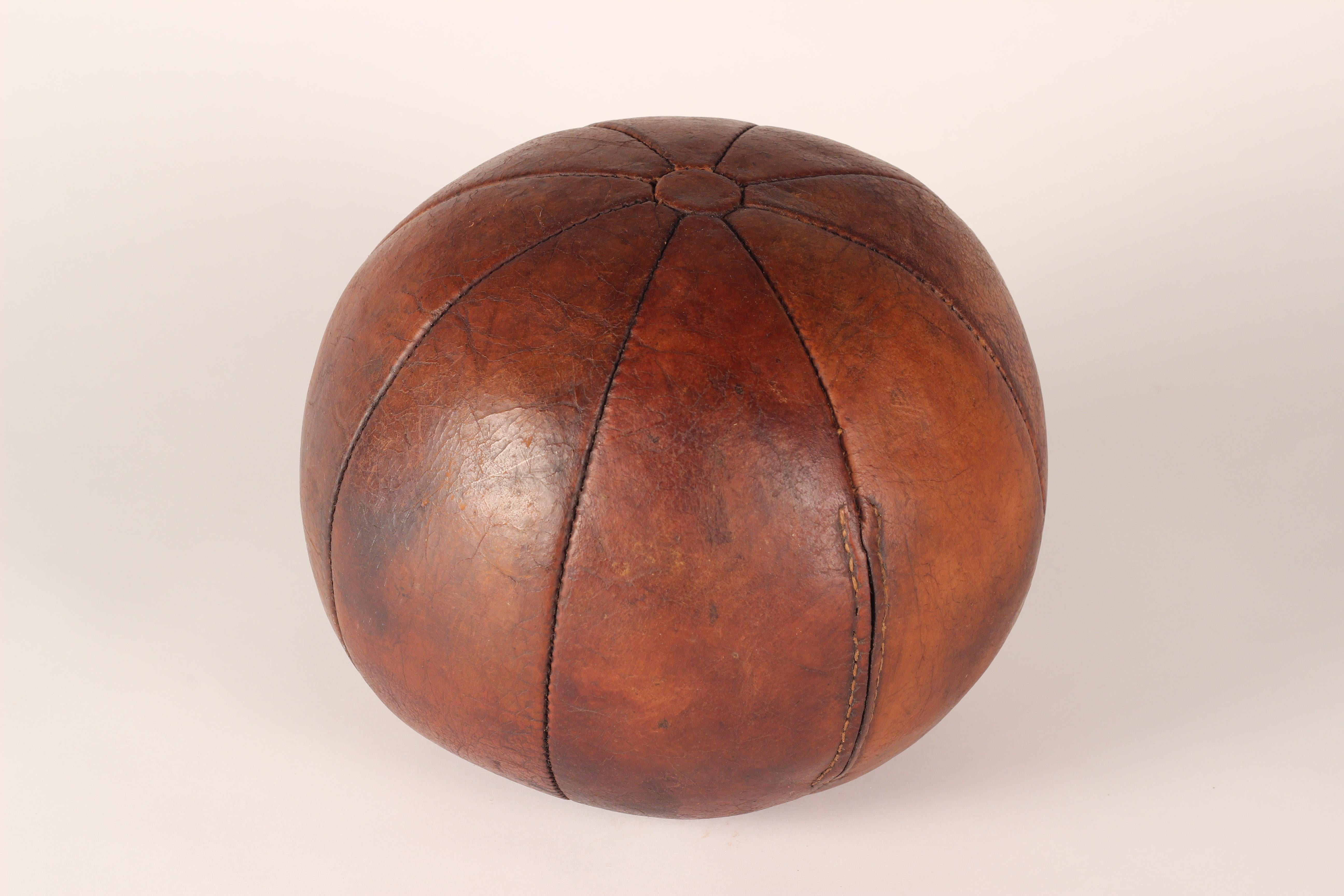 Mid-Century Modern Leather Medicine Ball For Sale 5