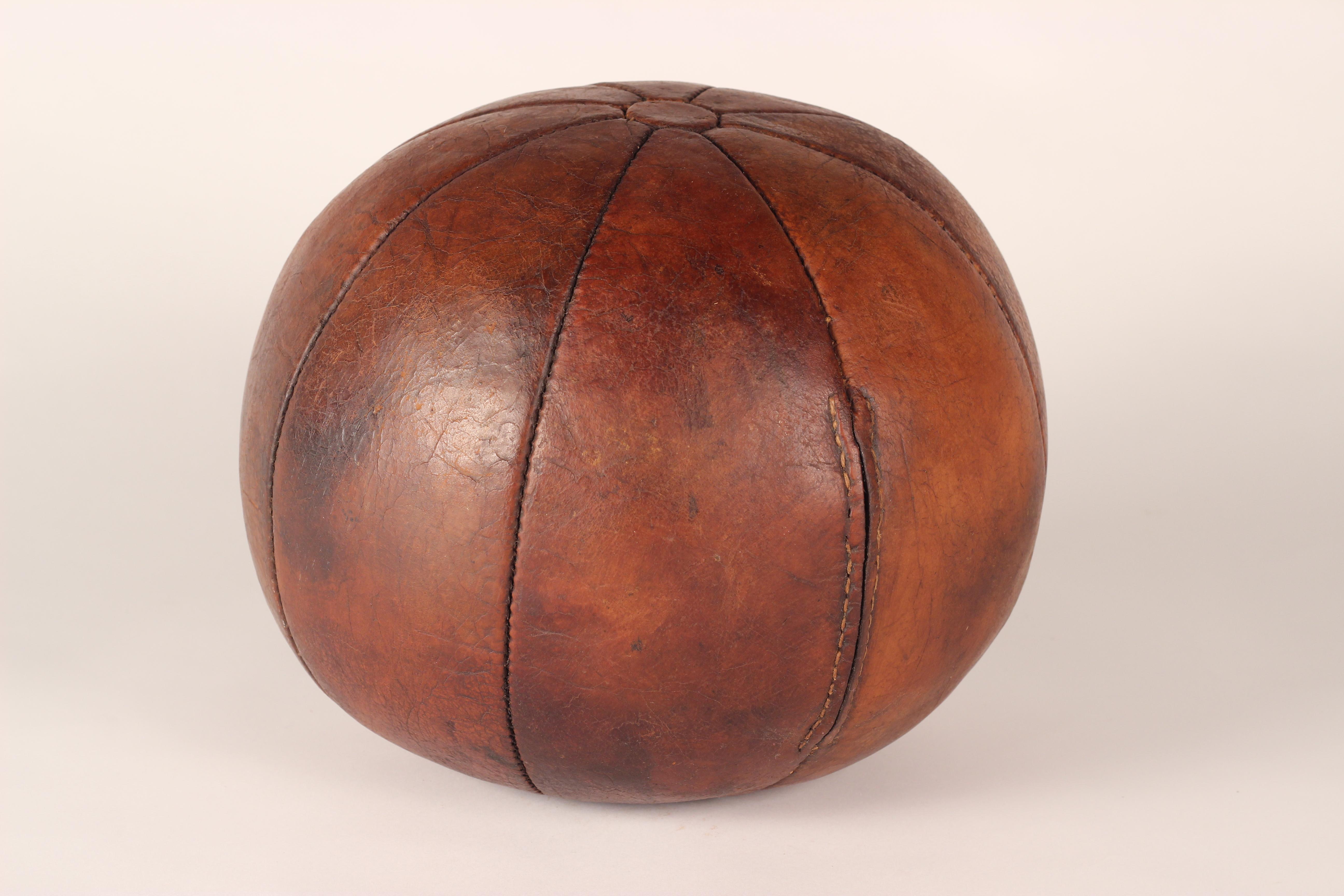 Mid-Century Modern Leather Medicine Ball For Sale 4