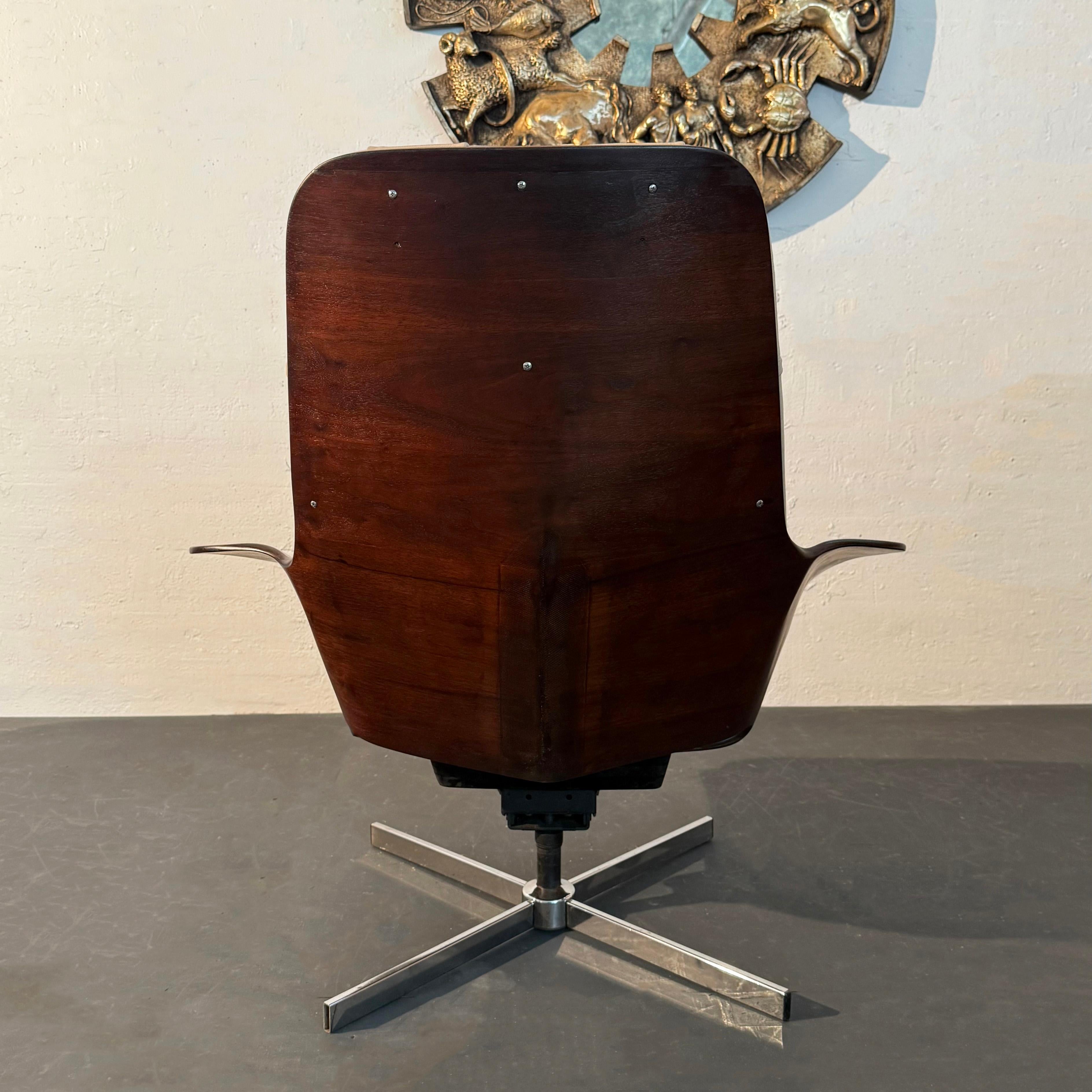 Moderner Ledersessel „Mr. Chair“ aus der Mitte des Jahrhunderts von George Mulhauser für Plycraft im Zustand „Gut“ im Angebot in Brooklyn, NY