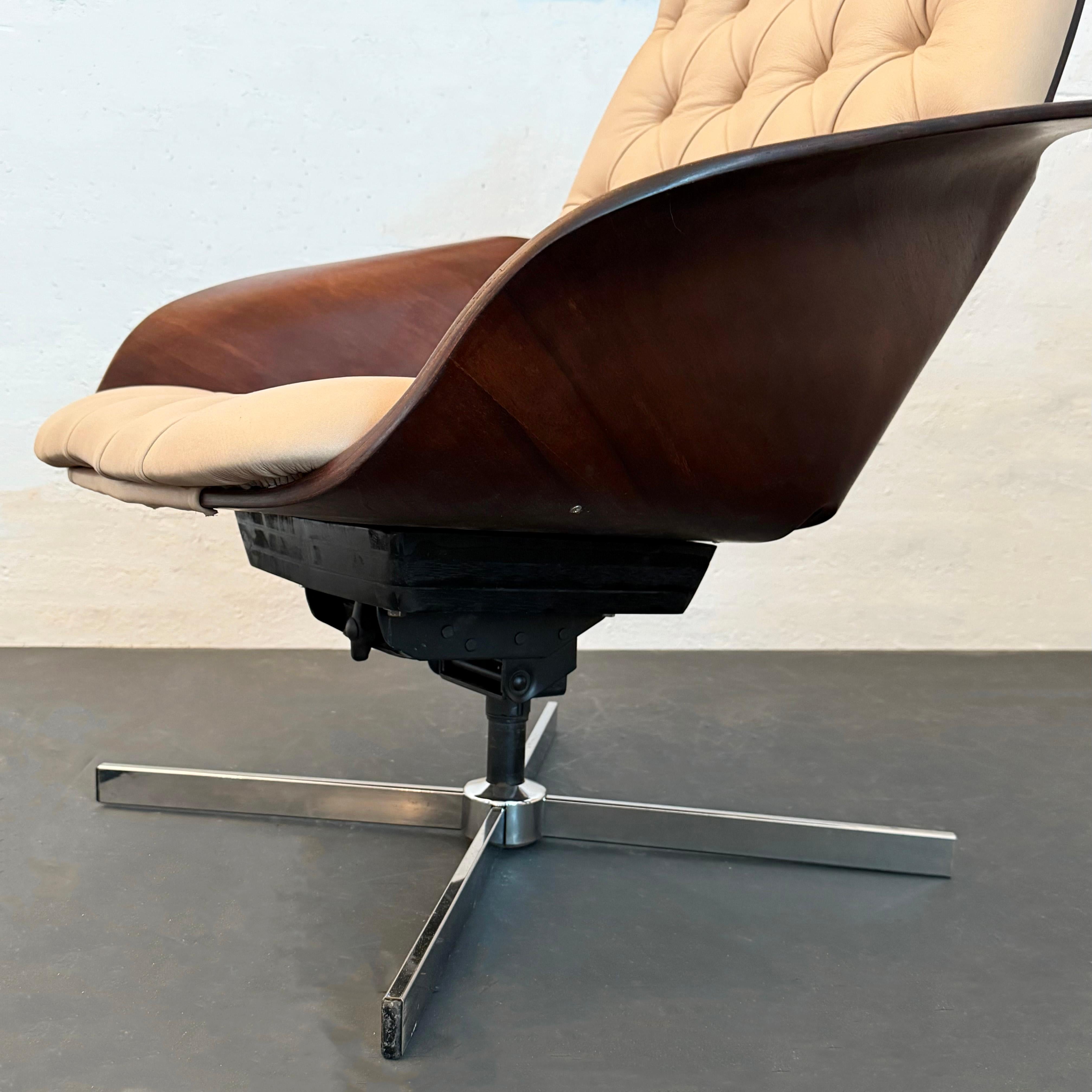 Moderner Ledersessel „Mr. Chair“ aus der Mitte des Jahrhunderts von George Mulhauser für Plycraft im Angebot 1