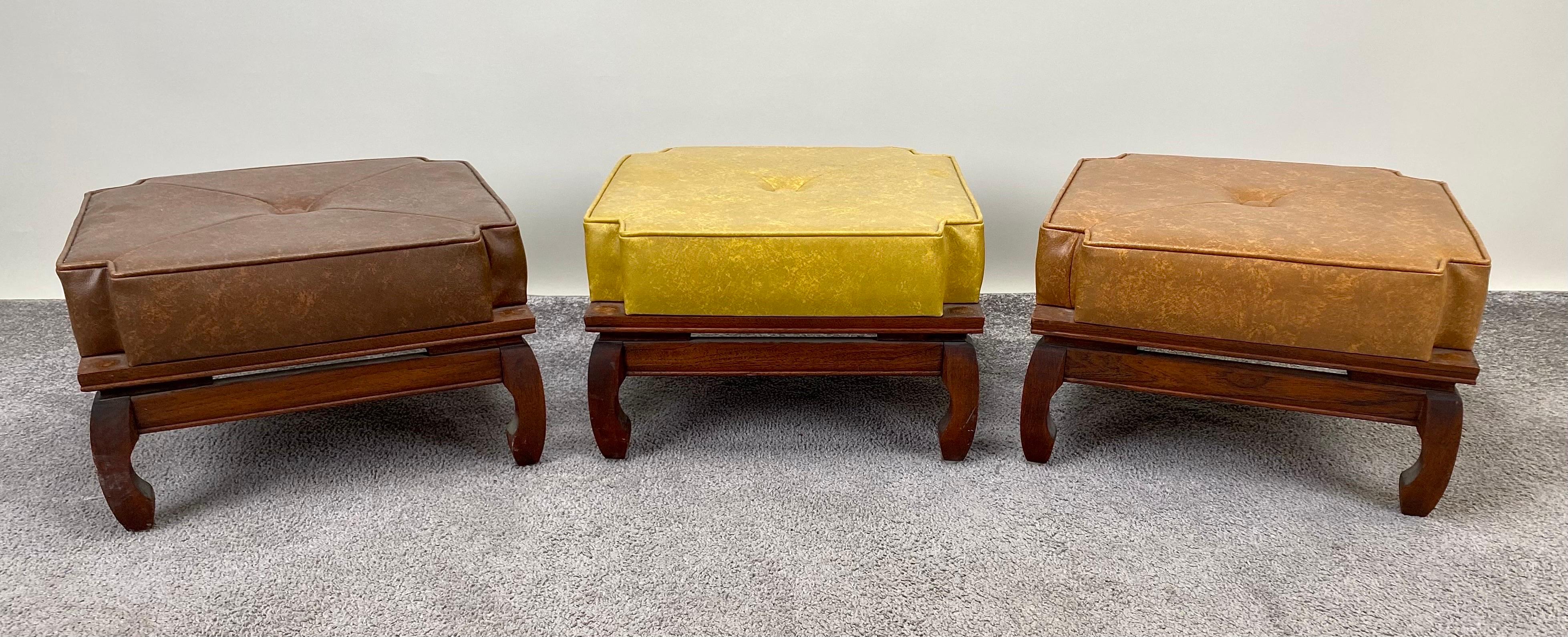 20ième siècle Tabourets ottomans empilables en cuir modernes du milieu du siècle dernier, 3 pièces  en vente