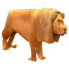 Scultura di leone Origami in pelle moderna di metà secolo di Deru