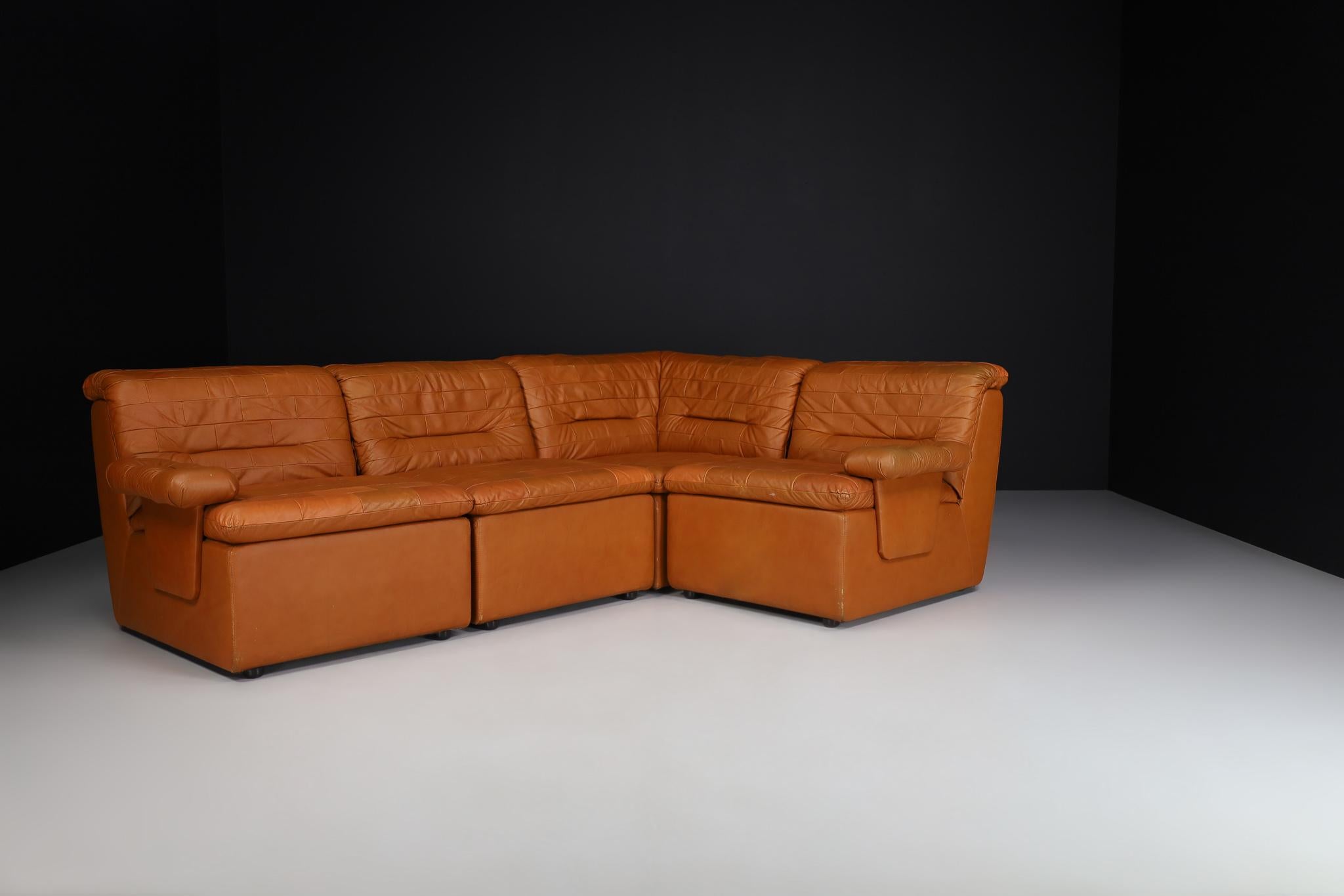 Mid-Century Modern Leather Patchwork Lounge Sofa/Living Room Set/5 1960s For Sale 3