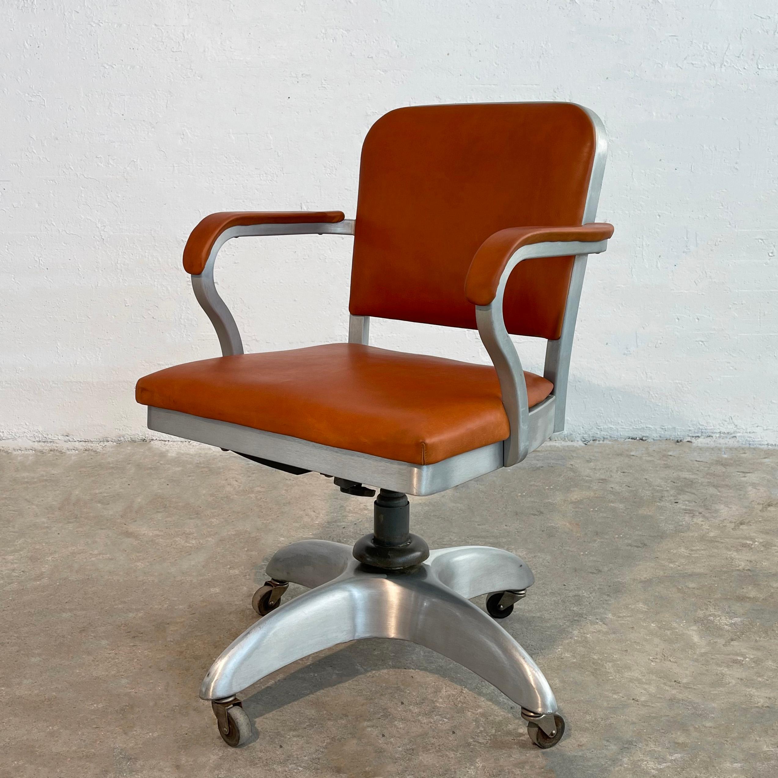 Mid-Century Modern Leather Rolling Office Armchair By Goodform In Good Condition In Brooklyn, NY