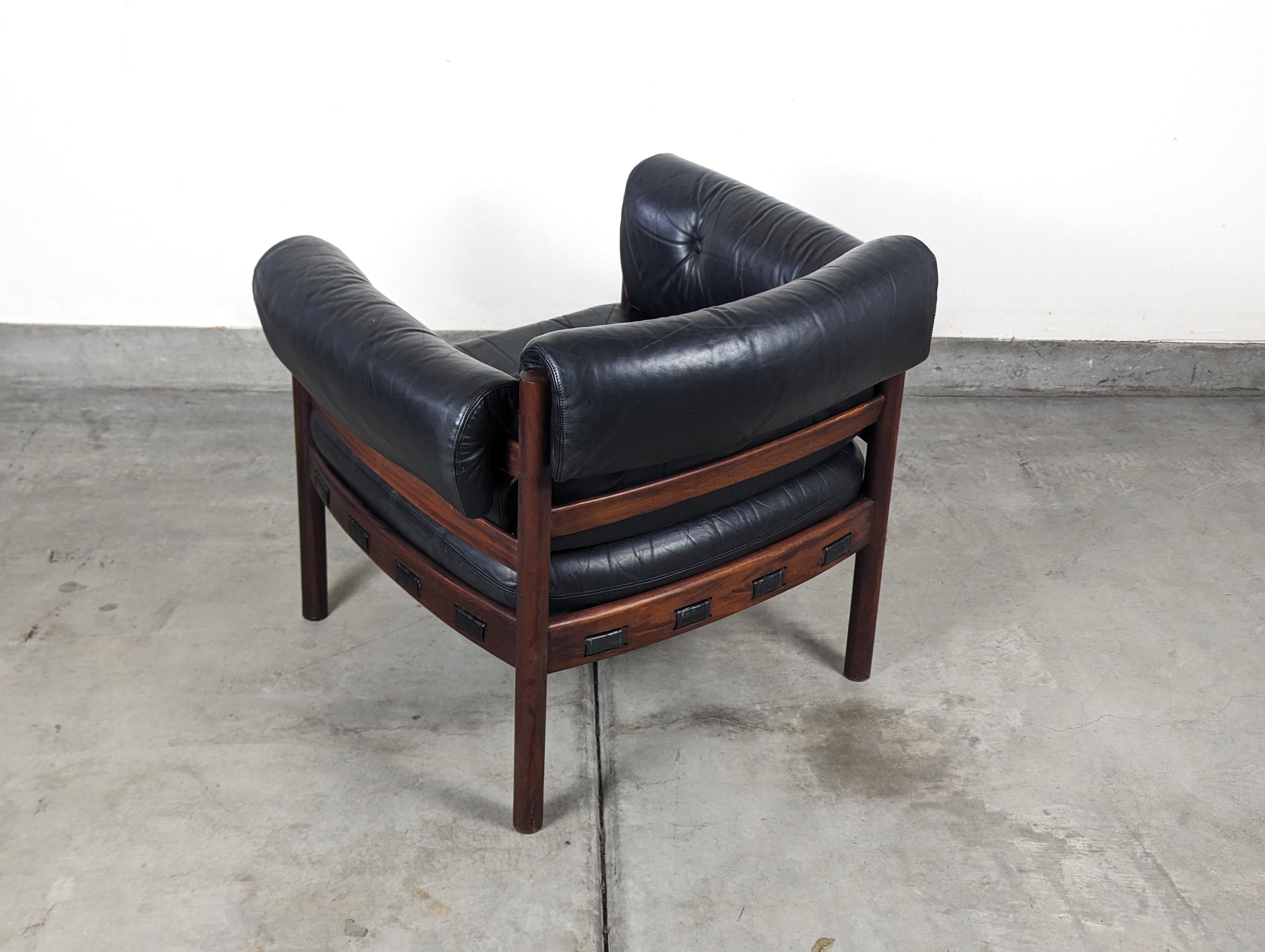 Mid Century Modern Leather & Rosewood Lounge Chair by Arne Norell, c1960s For Sale 3