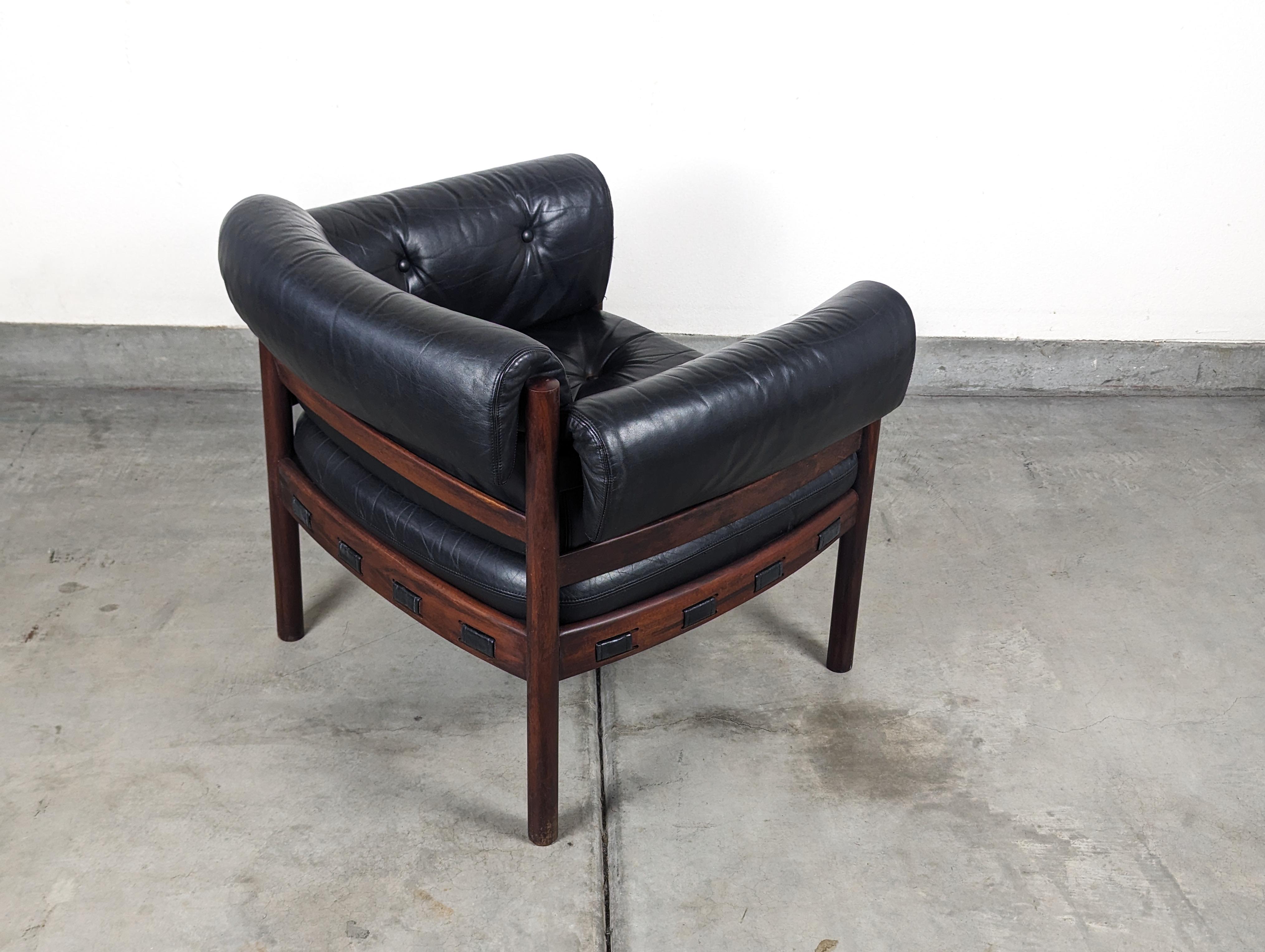 Mid Century Modern Leather & Rosewood Lounge Chair by Arne Norell, c1960s For Sale 5
