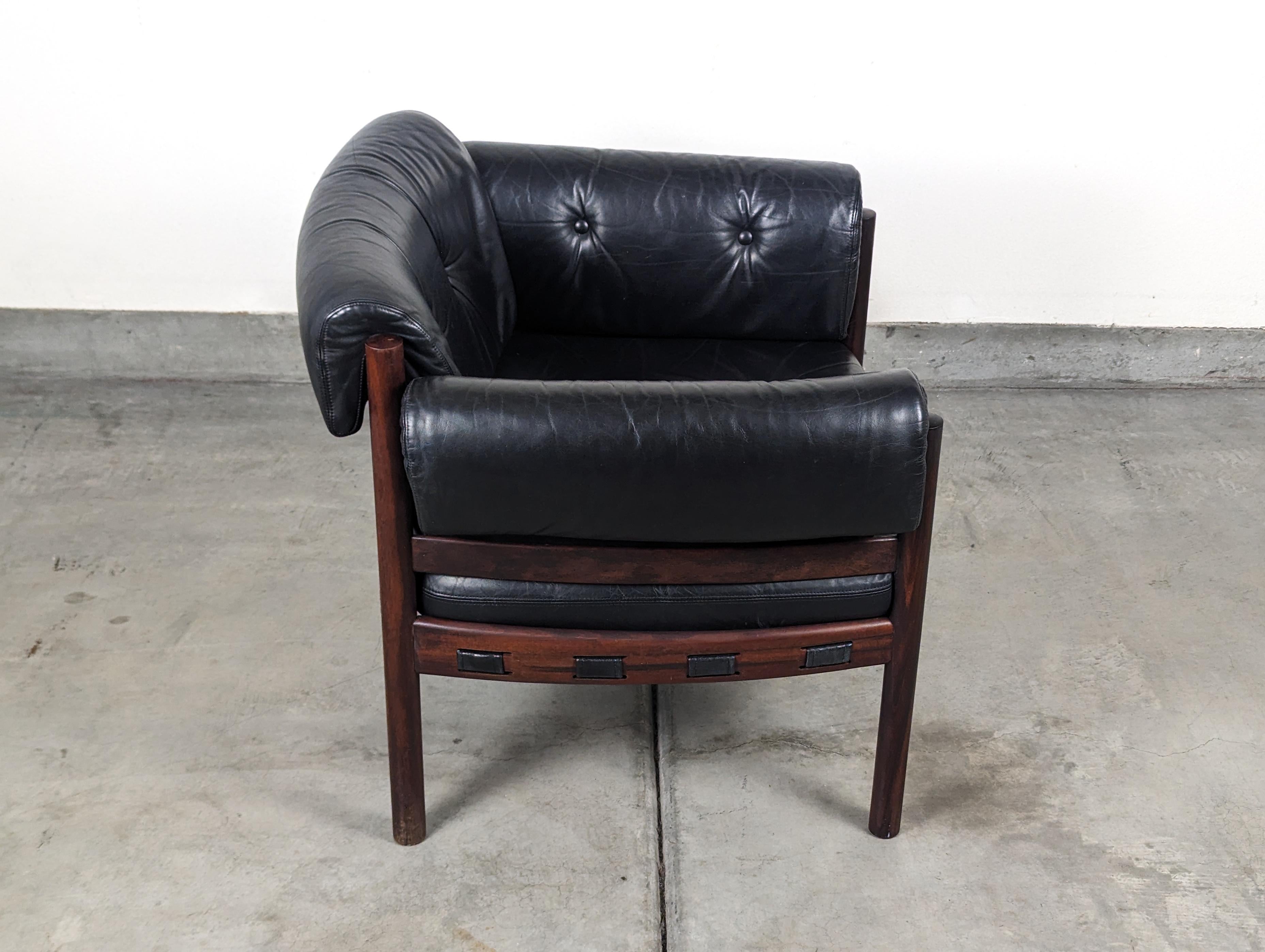 Mid Century Modern Leather & Rosewood Lounge Chair by Arne Norell, c1960s For Sale 6
