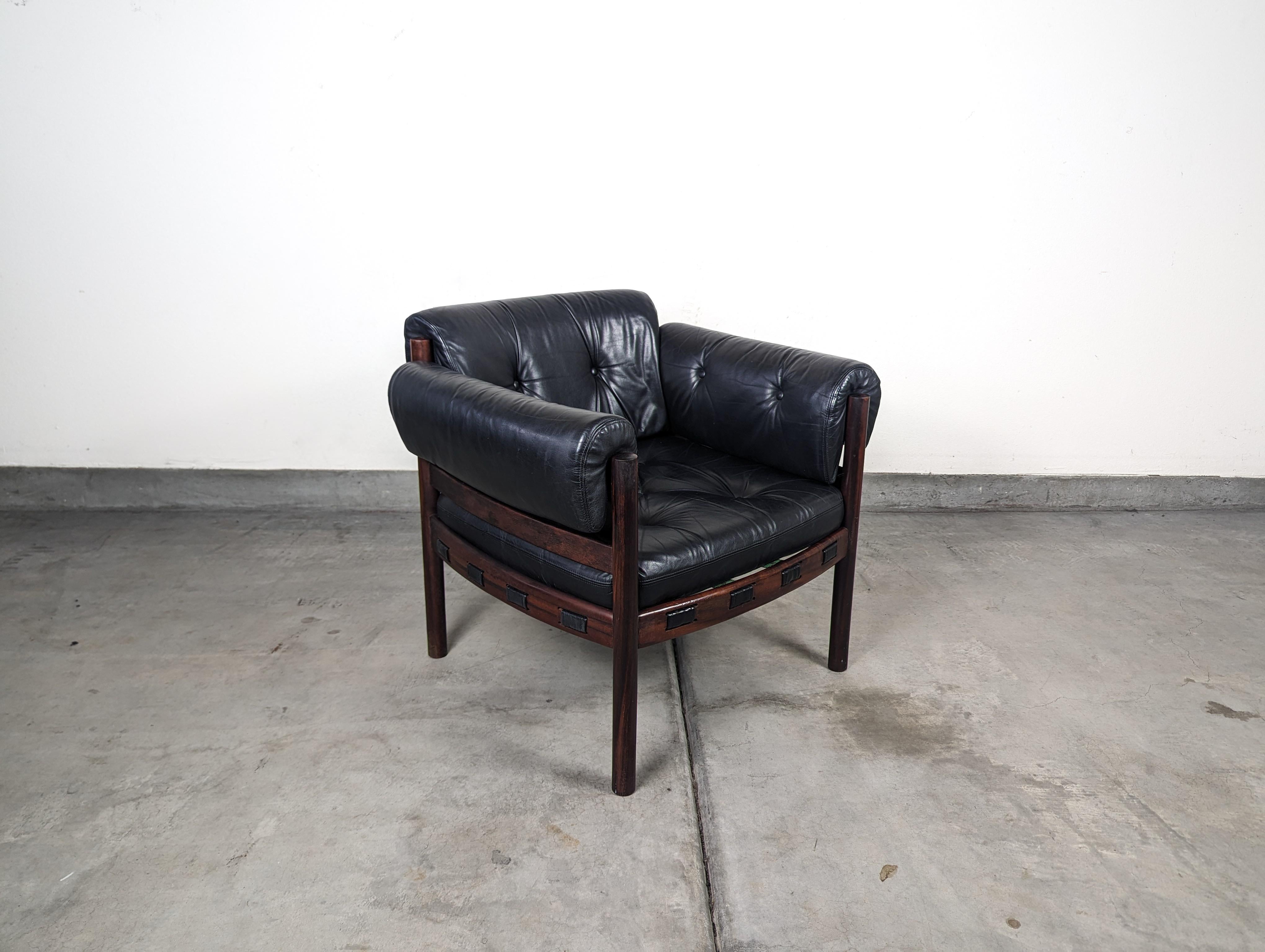 Mid Century Modern Leather & Rosewood Lounge Chair by Arne Norell, c1960s For Sale 9