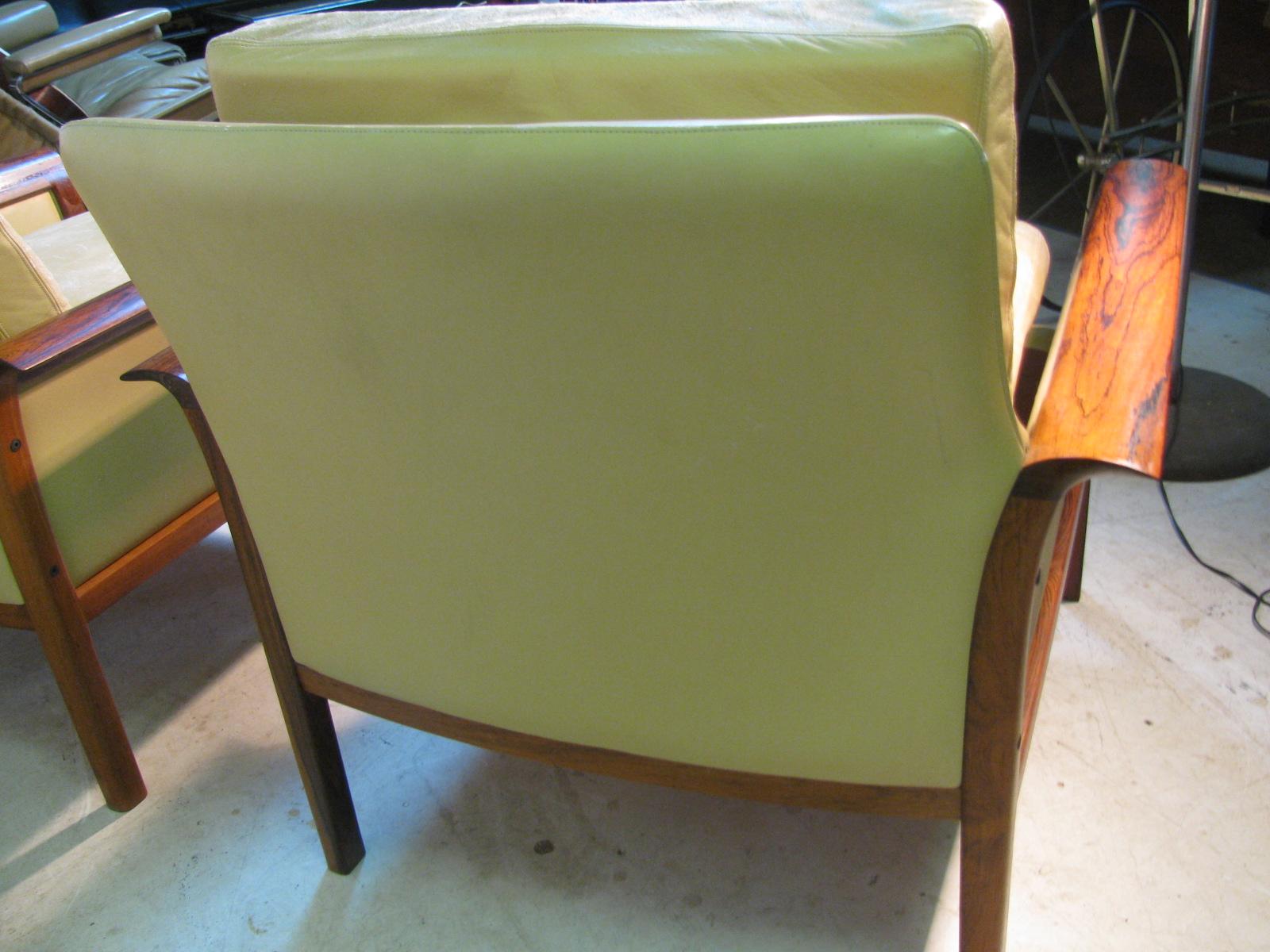 Mid-Century Modern Leather & Rosewood Lounge Chairs Knut Saeter for Vatne Mobler 3