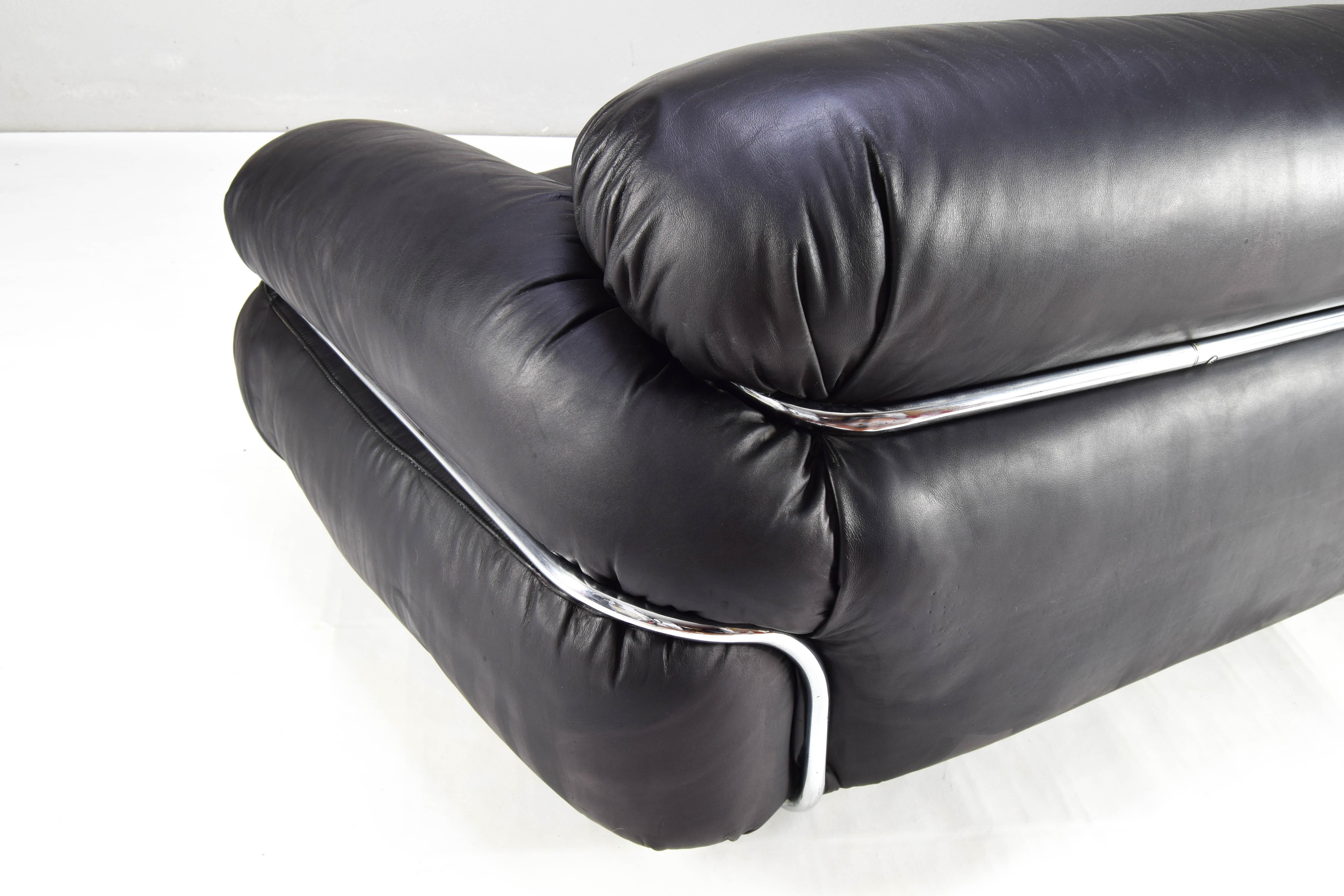 Mid Century Modern Leather Sesann Frattini XL Sofa by Cassina Italy 70s 3