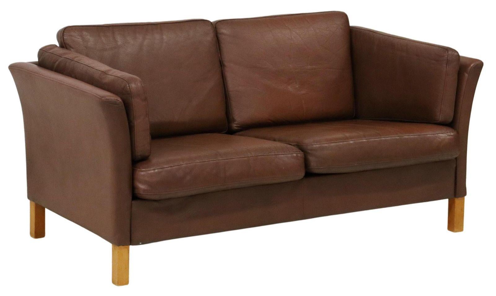 Modernes Ledersofa aus der Jahrhundertmitte, zugeschrieben Mogens Hansen (Moderne der Mitte des Jahrhunderts) im Angebot