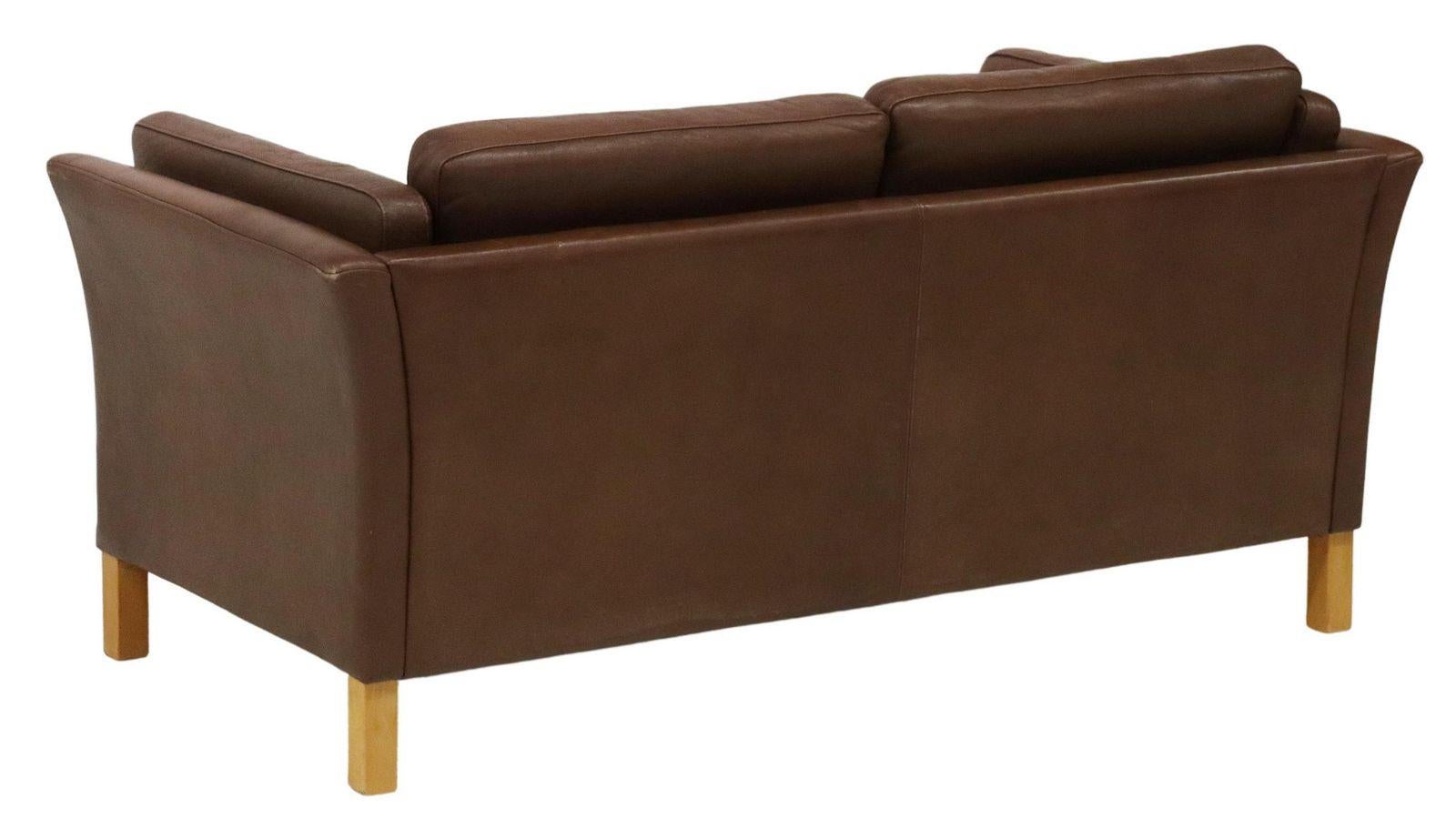 Modernes Ledersofa aus der Jahrhundertmitte, zugeschrieben Mogens Hansen (Handgefertigt) im Angebot